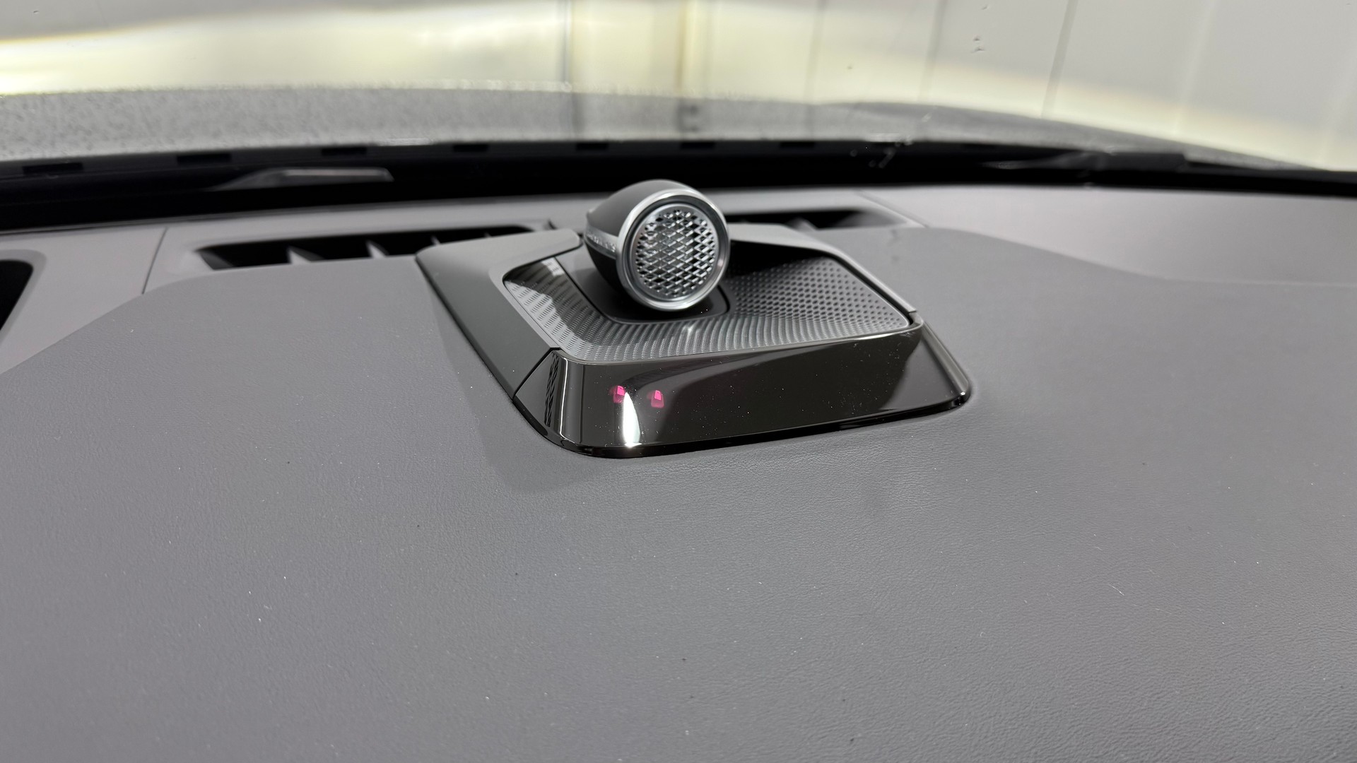 VOLVO ES90 Ultra-image-13