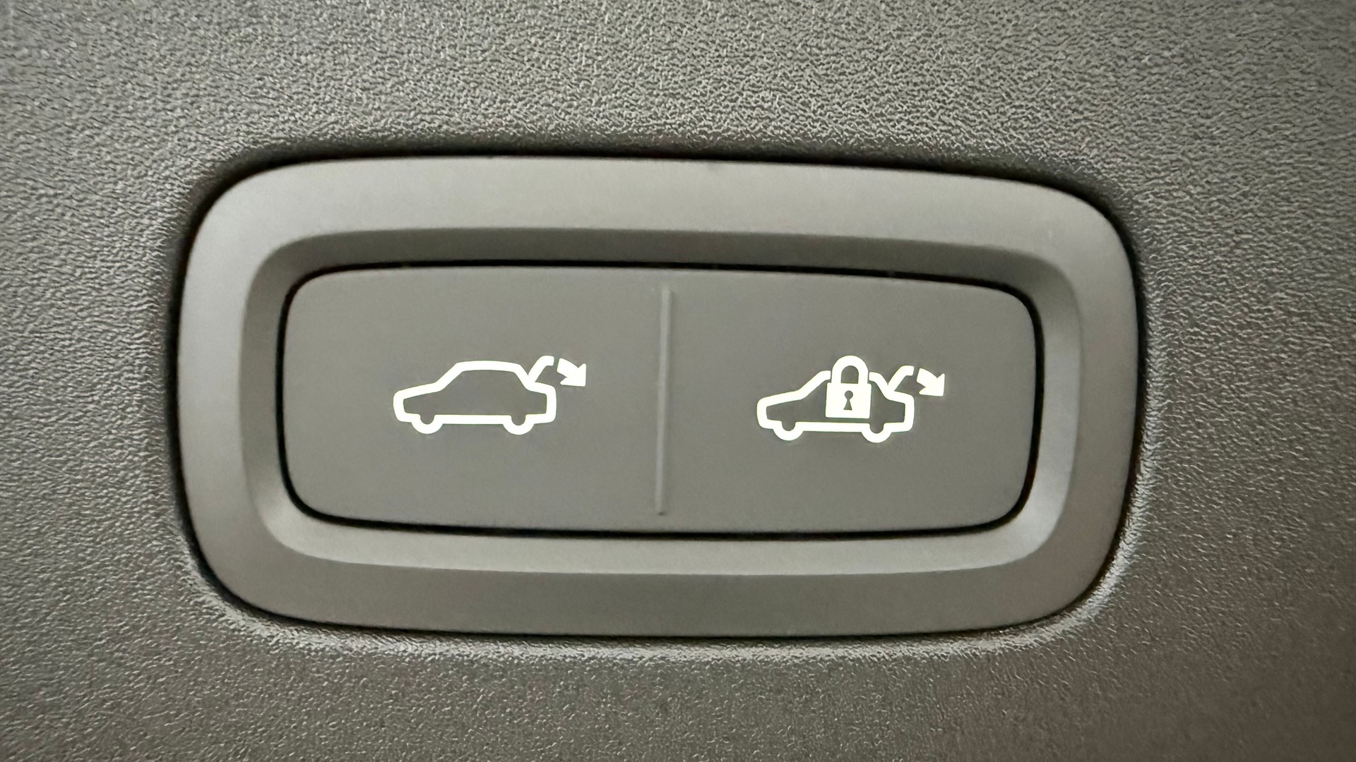 VOLVO ES90 Ultra-image-15