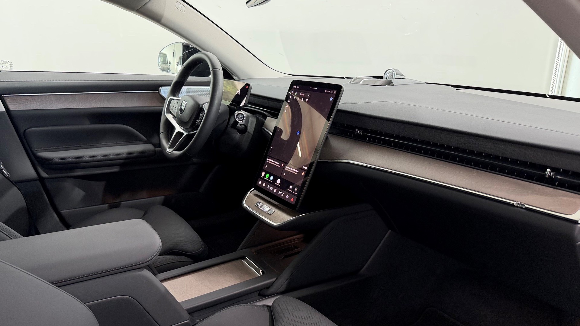VOLVO ES90 Ultra-image-4