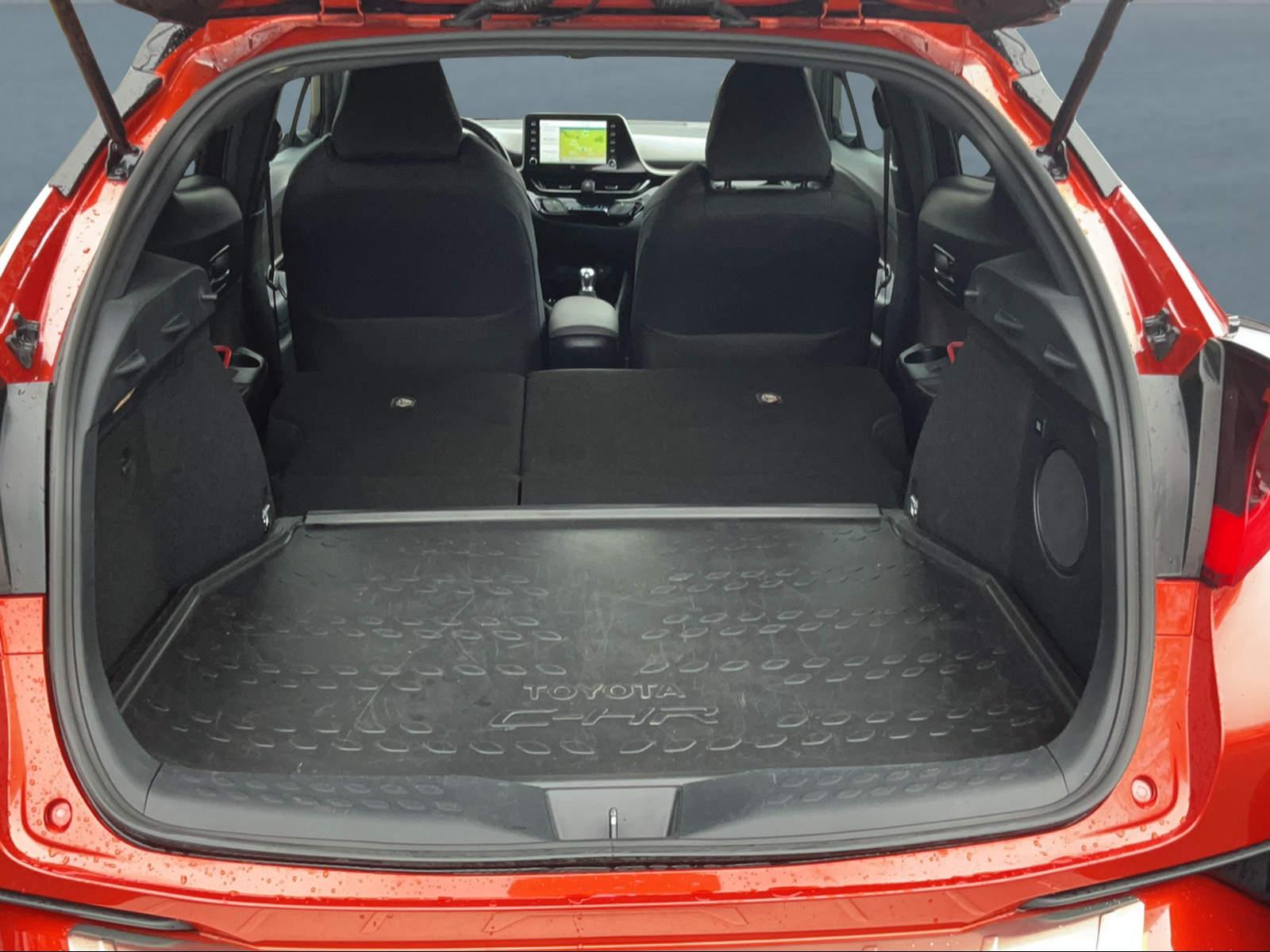TOYOTA C-HR 2.0 VVTi HSD Launch Edition-image-14