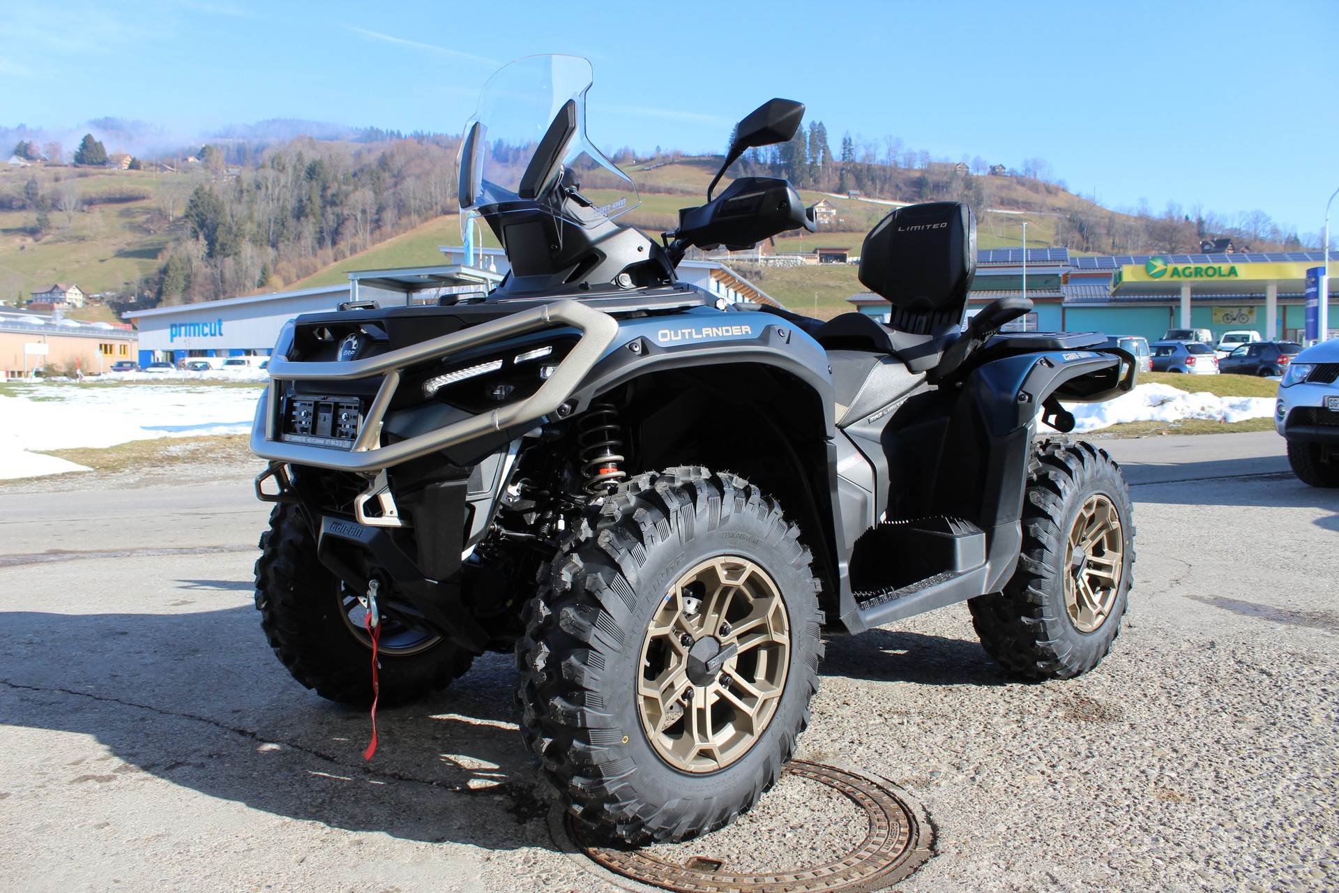 CAN-AM Outlander-image-11