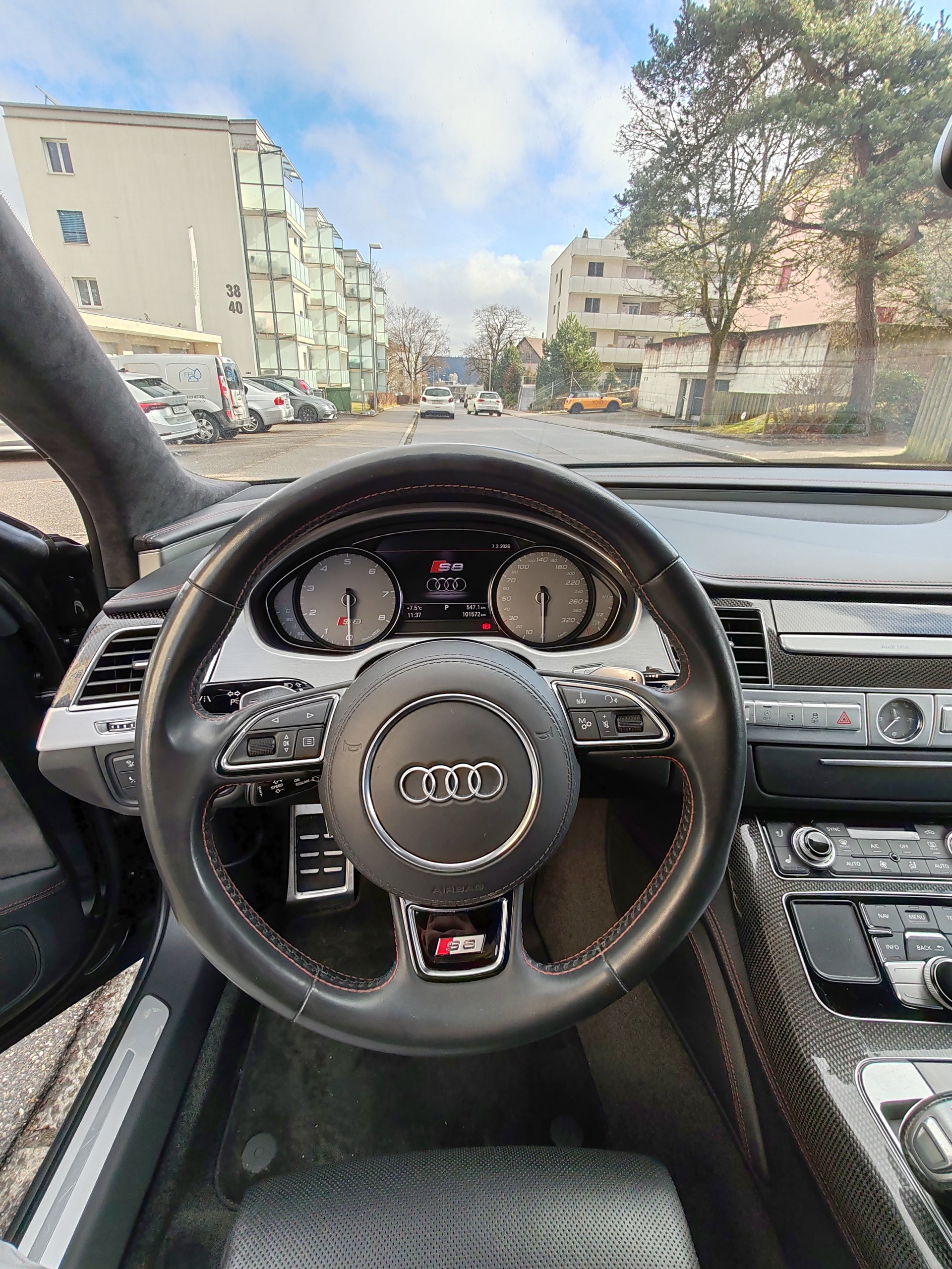 AUDI S8 4.0 TFSI V8 plus quattro tiptronic-image-1