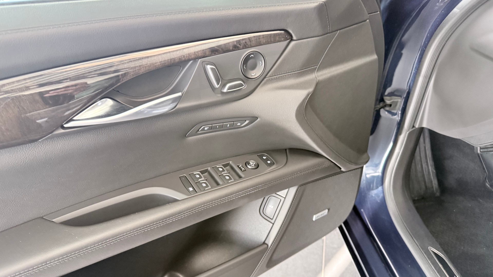 CADILLAC CT6 3.0 TT Luxury AWD-image-11