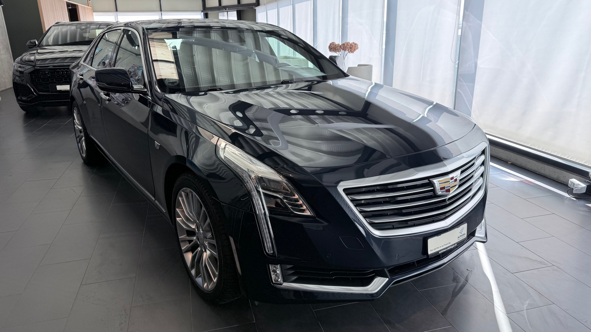 CADILLAC CT6 3.0 TT Luxury AWD-showroom-element-1