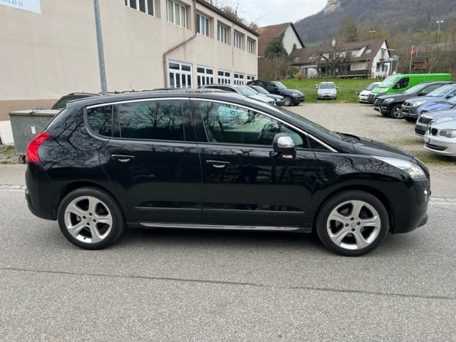 PEUGEOT 3008 1.6 16V T Sport Pack-image-2