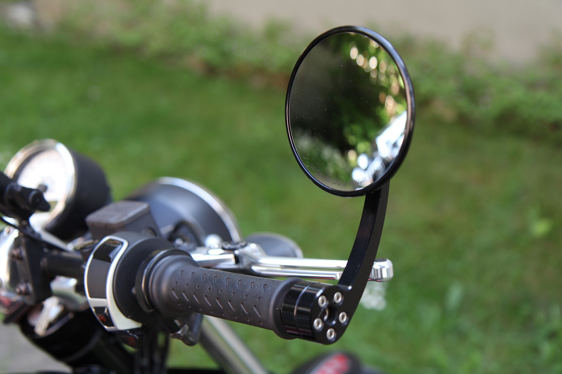 MOTO GUZZI Bobber-image-4