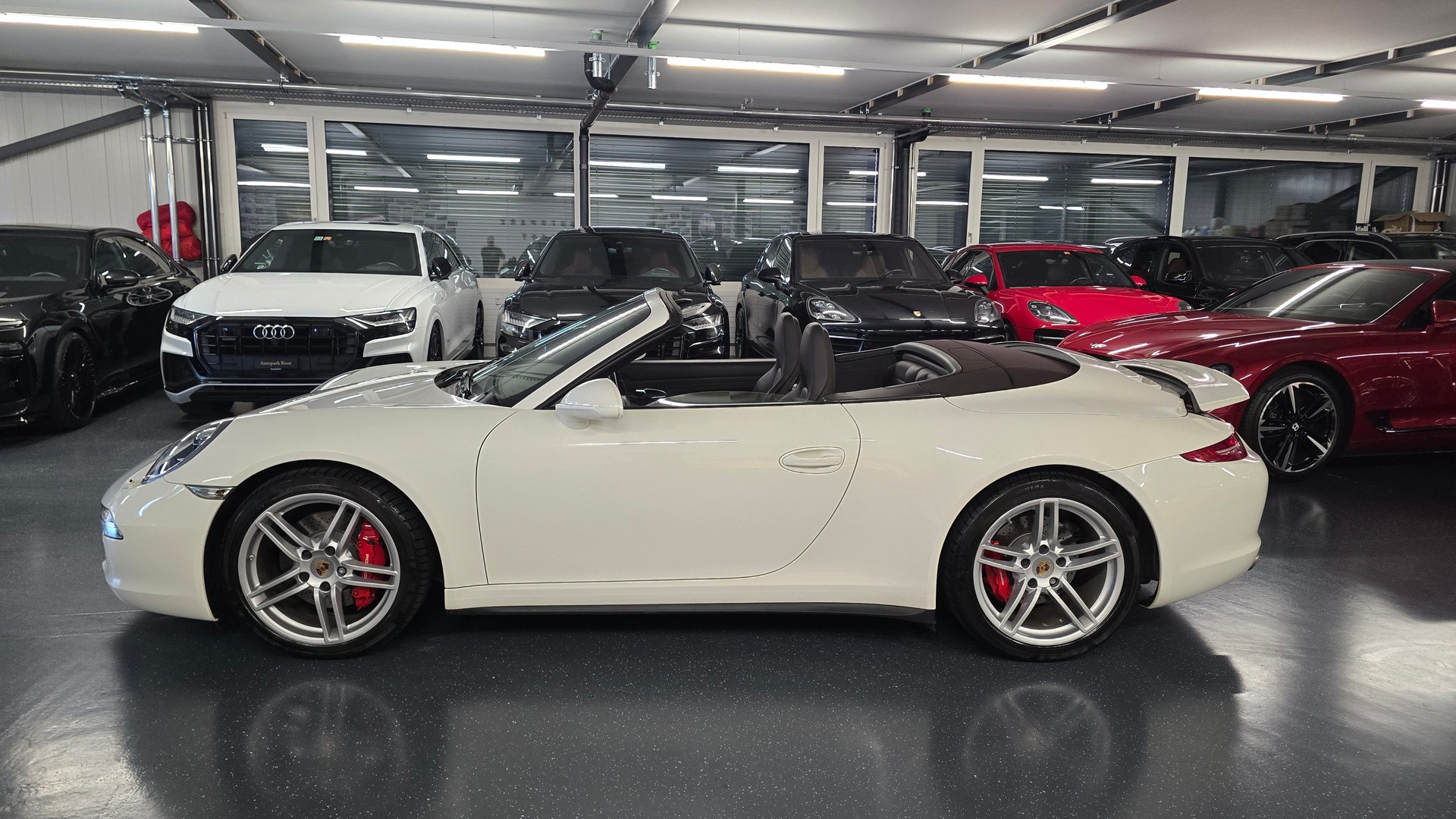 PORSCHE 911 Cabrio Carrera 4S PDK-image-13