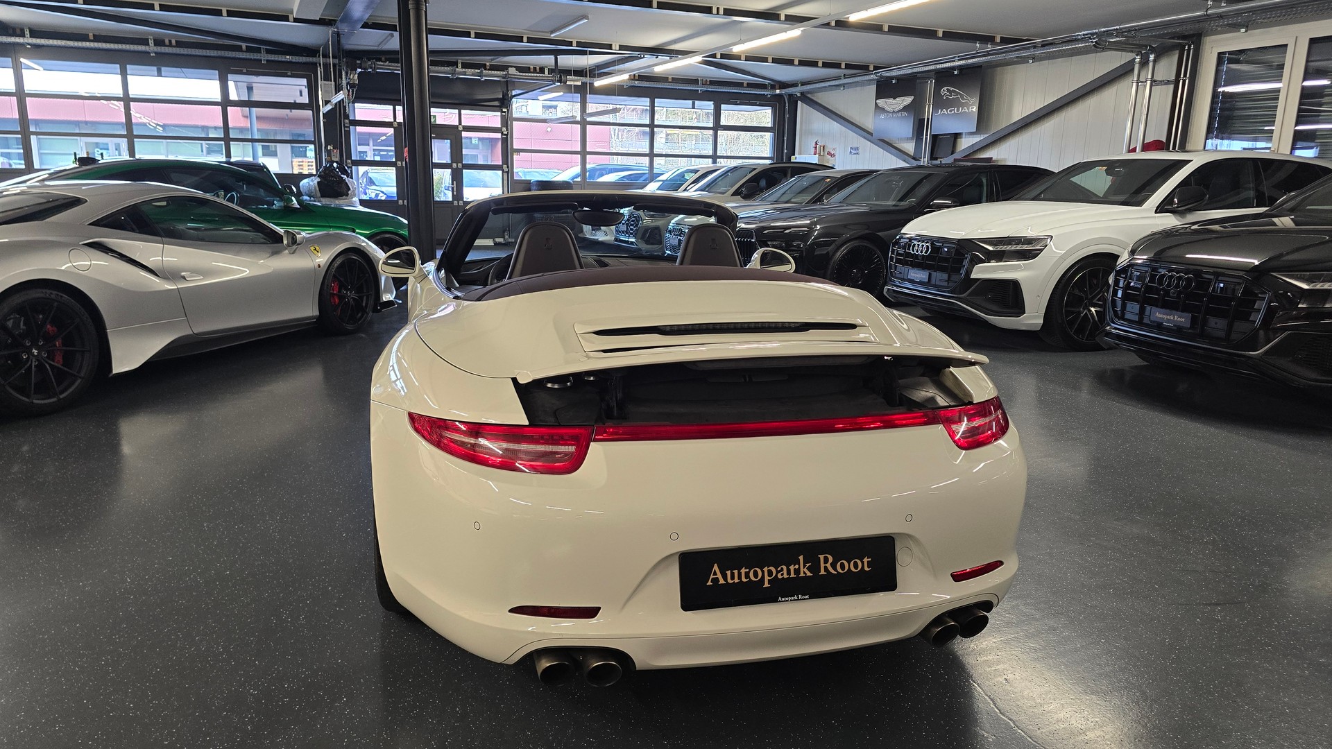 PORSCHE 911 Cabrio Carrera 4S PDK-image-10