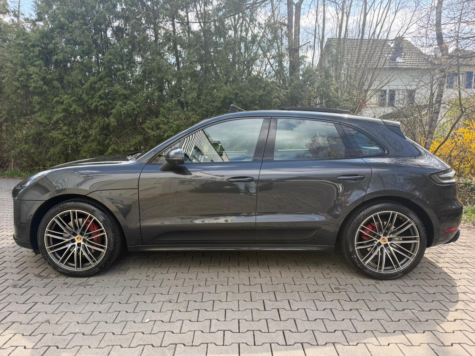 PORSCHE Macan GTS PDK 'Porsche Approved Garantie'-showroom-element-1