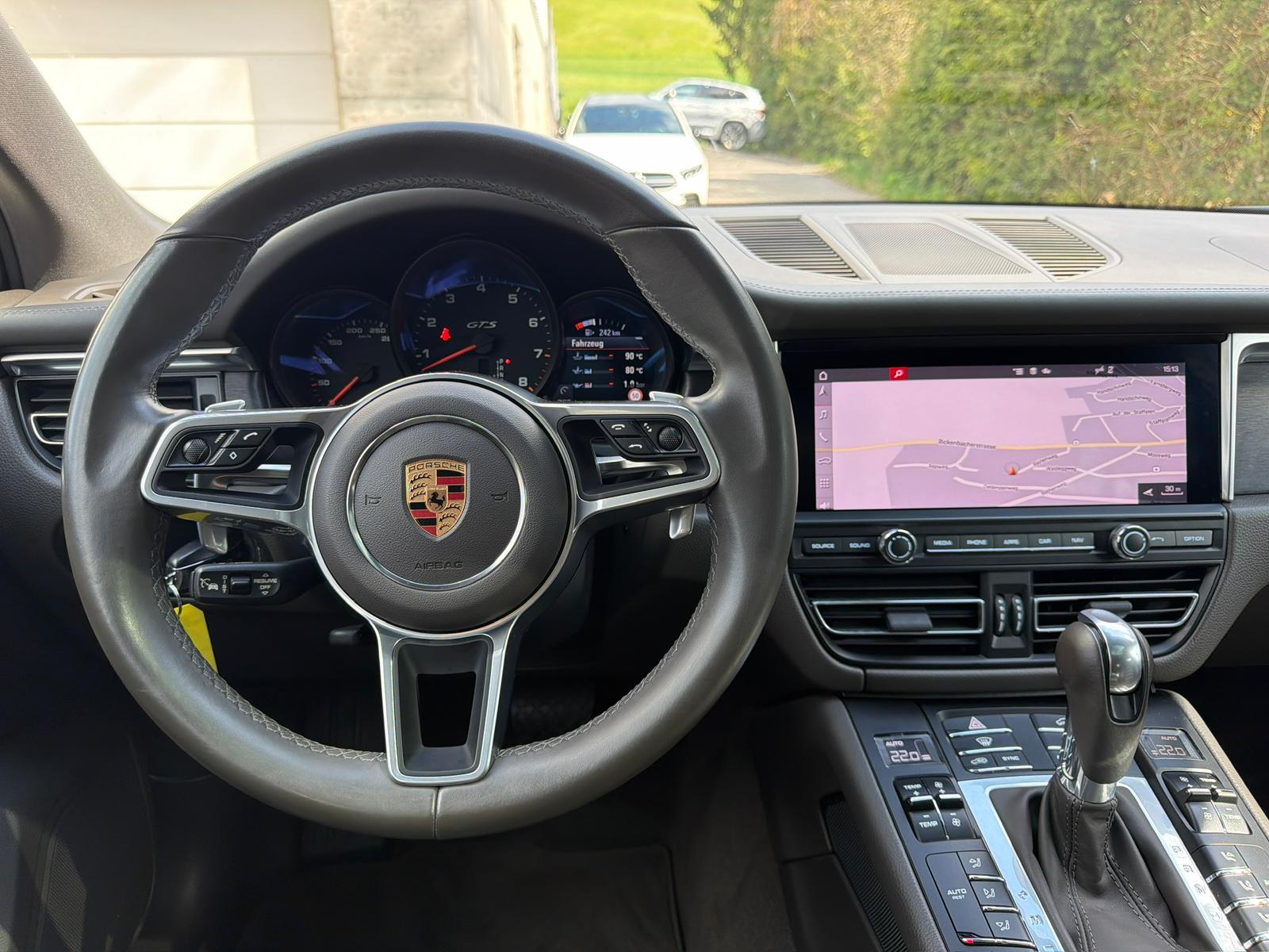 PORSCHE Macan GTS PDK 'Porsche Approved Garantie'-image-19