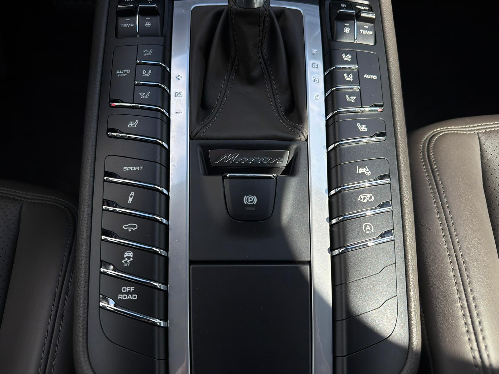 PORSCHE Macan GTS PDK 'Porsche Approved Garantie'-image-21