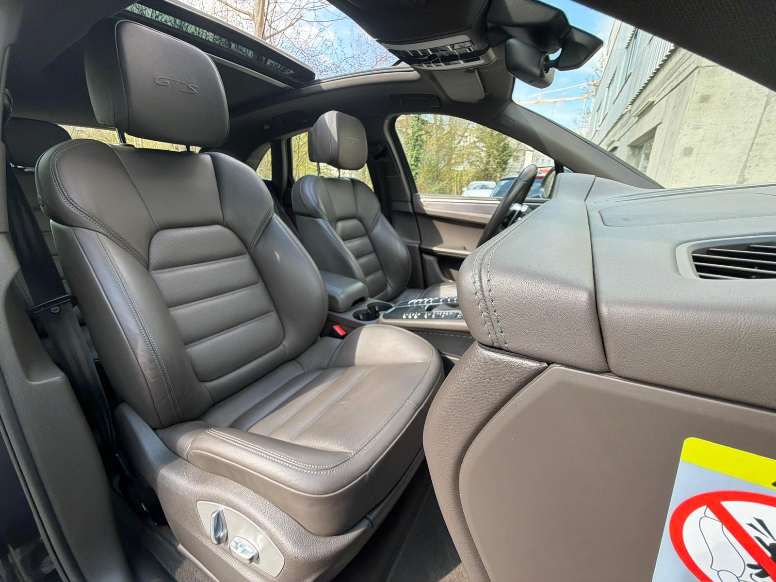 PORSCHE Macan GTS PDK 'Porsche Approved Garantie'-image-17