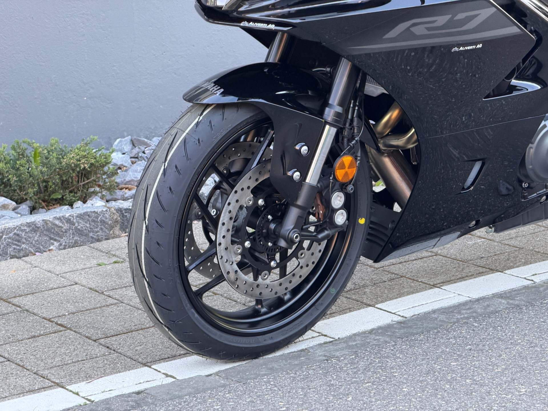 YAMAHA R7 (35kW) 2026-image-1