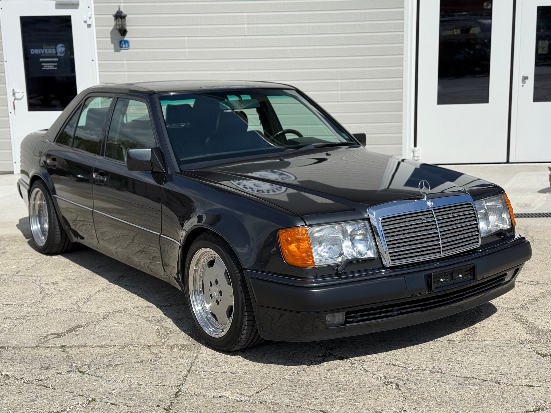 MERCEDES-BENZ 500 E Automatic-image-2