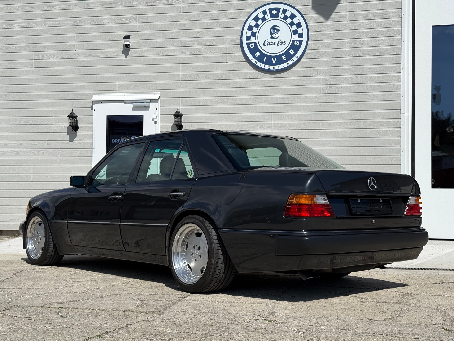 MERCEDES-BENZ 500 E Automatic-image-5