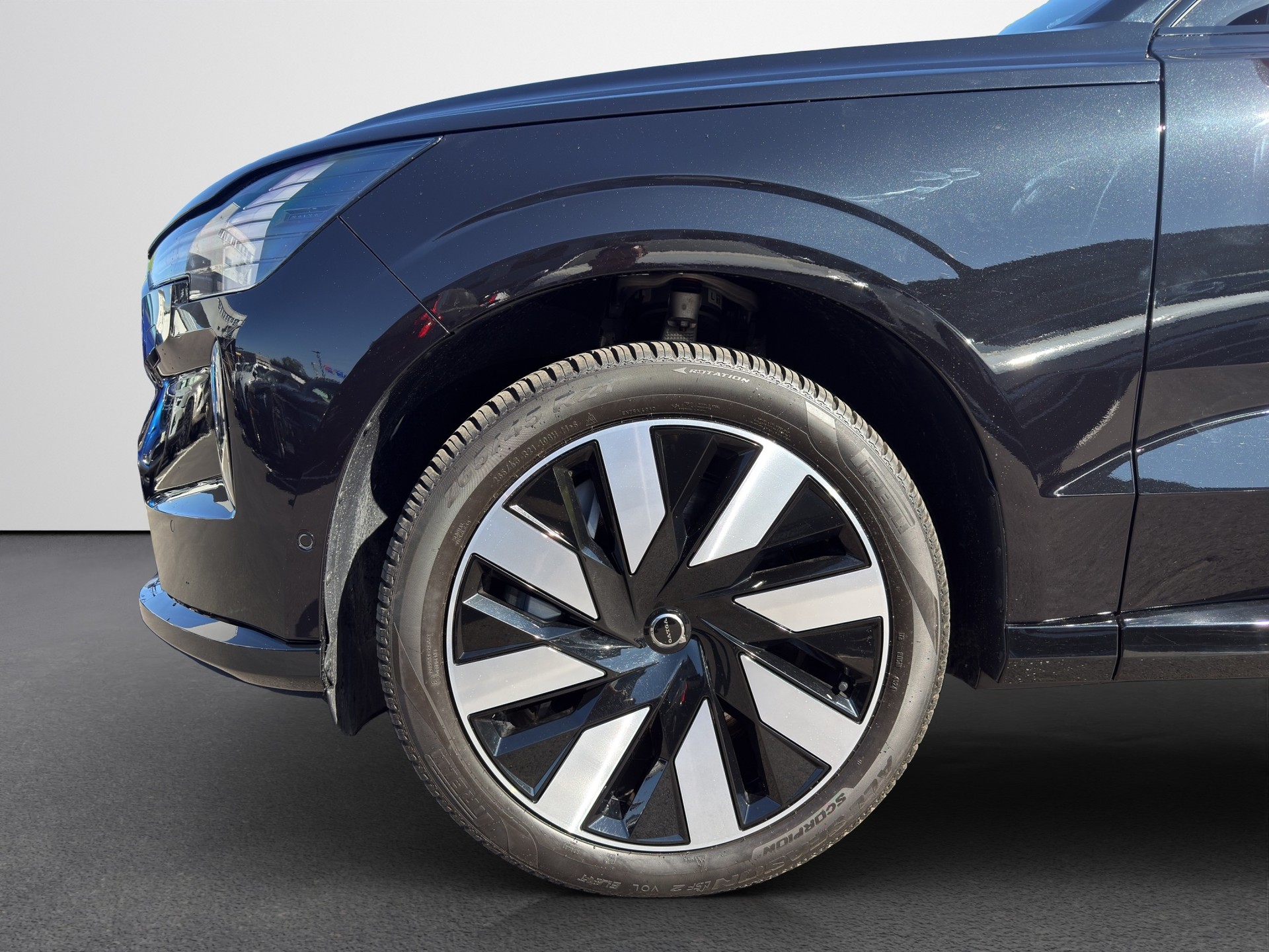 VOLVO EX90 Twin Plus AWD-image-7
