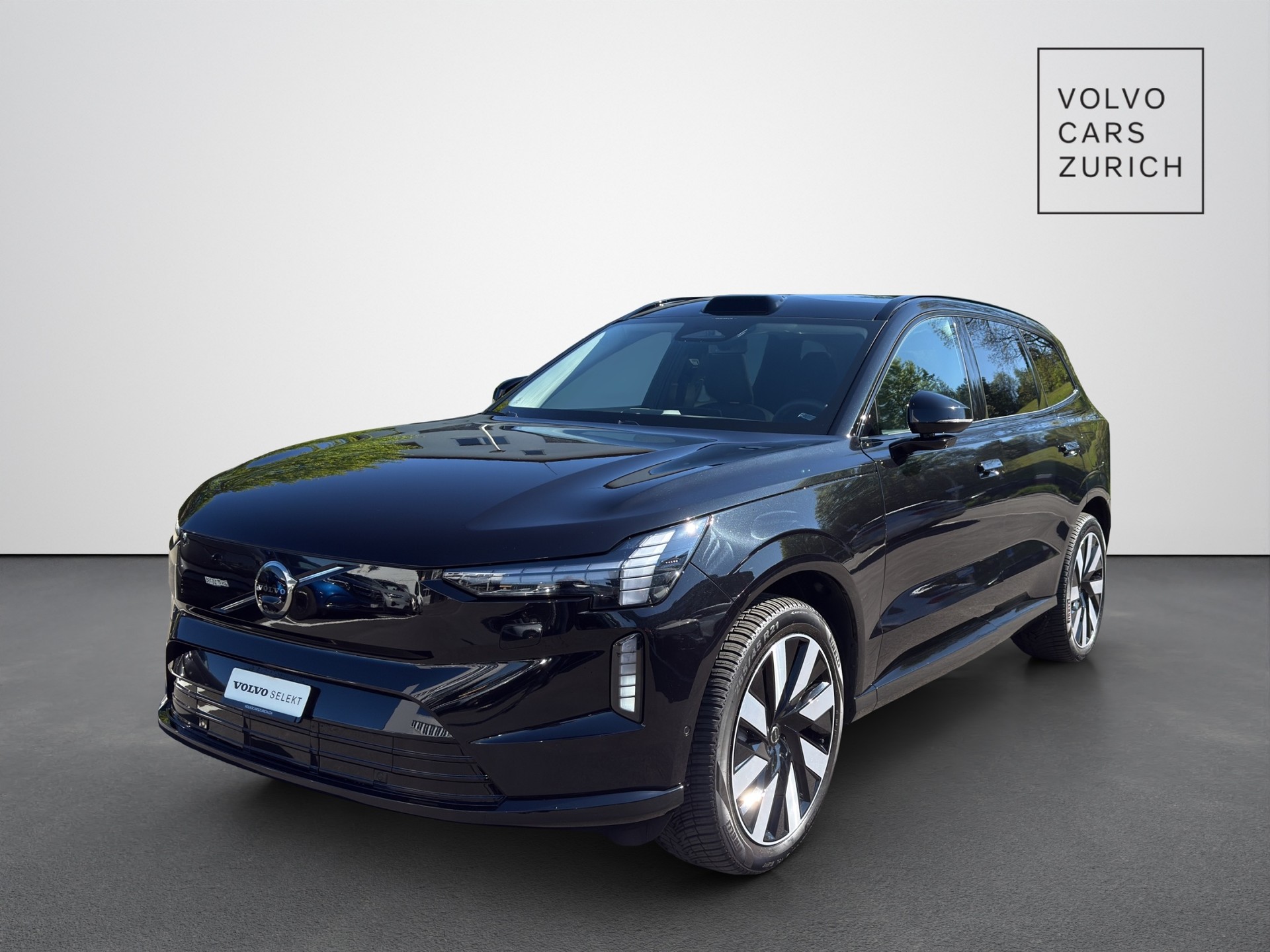 VOLVO EX90 Twin Plus AWD-showroom-element-1