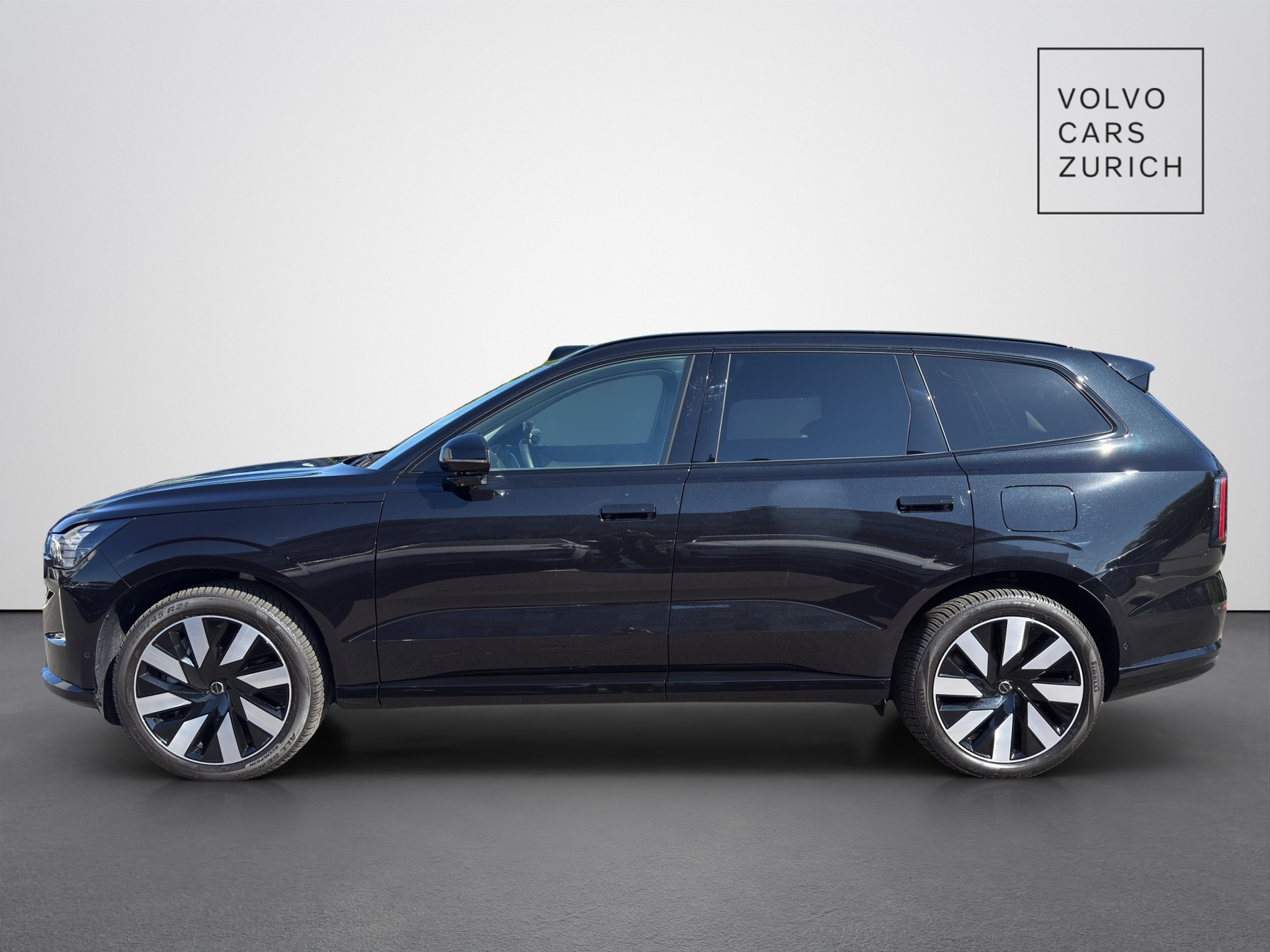 VOLVO EX90 Twin Plus AWD-showroom-element-3
