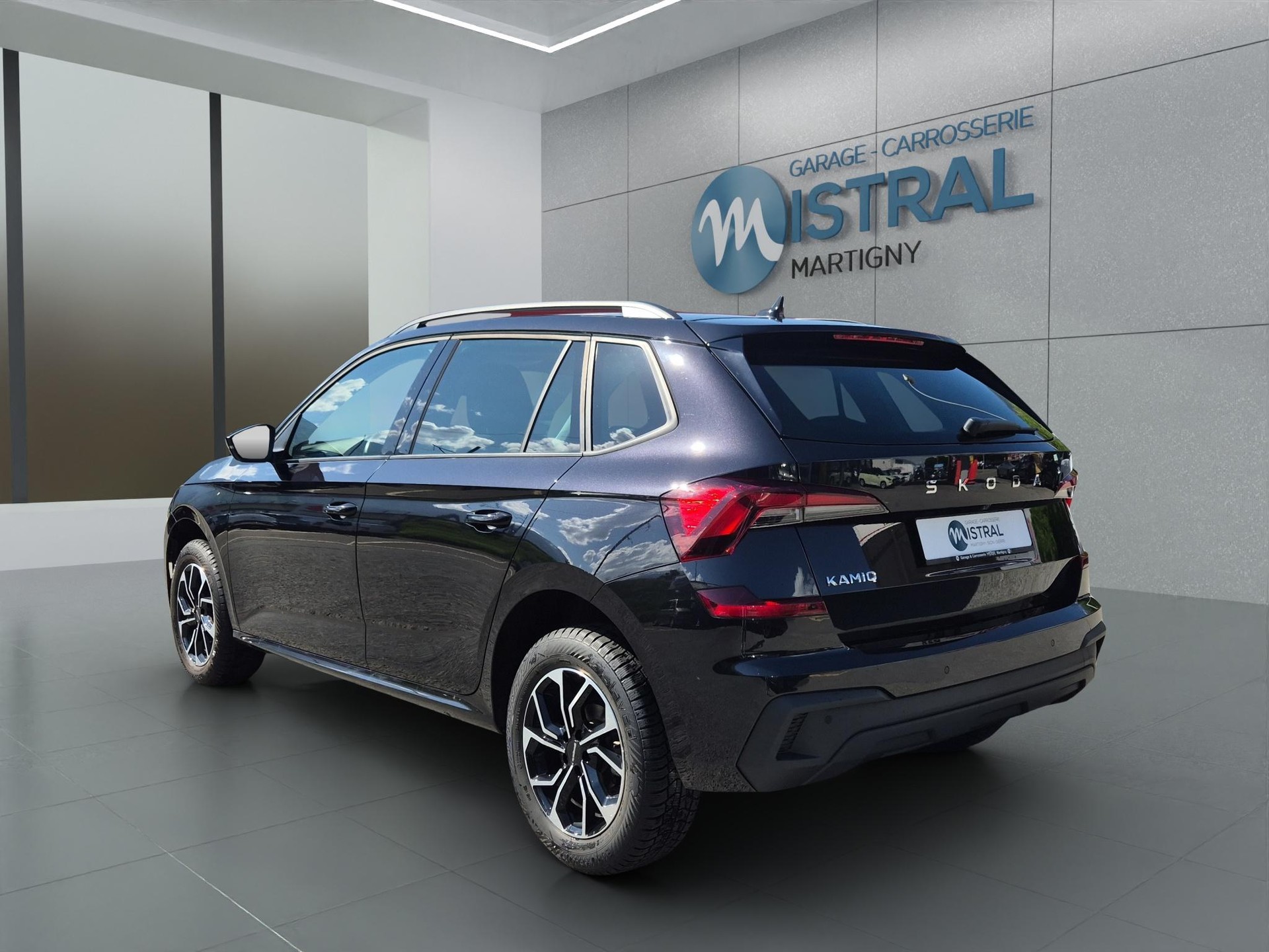 SKODA Kamiq 1.5 TSI Selection DSG-showroom-element-3