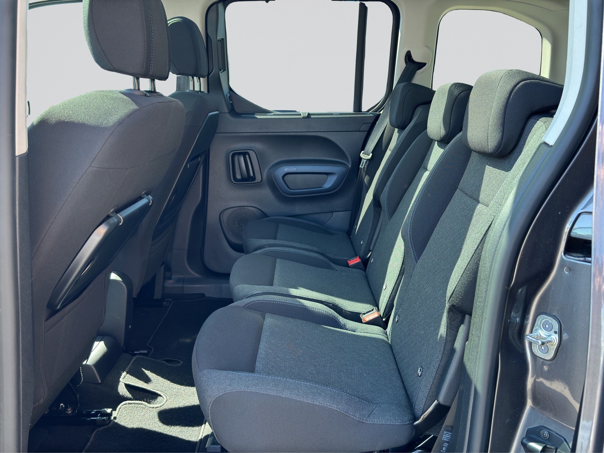 FIAT Doblo Kombi 1.5 BlueHDi-image-7