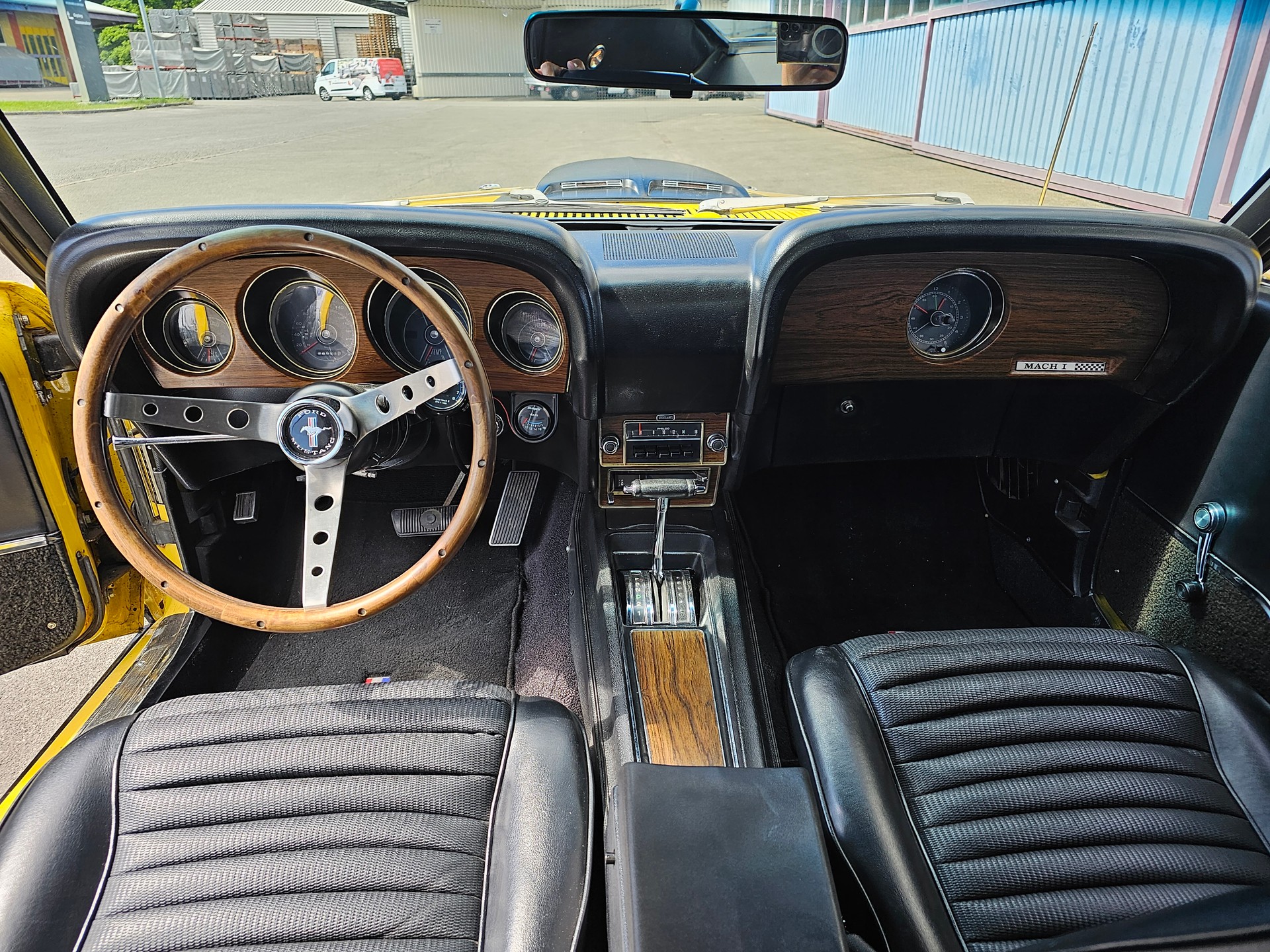 FORD Mustang Fastback Mach 1-image-9