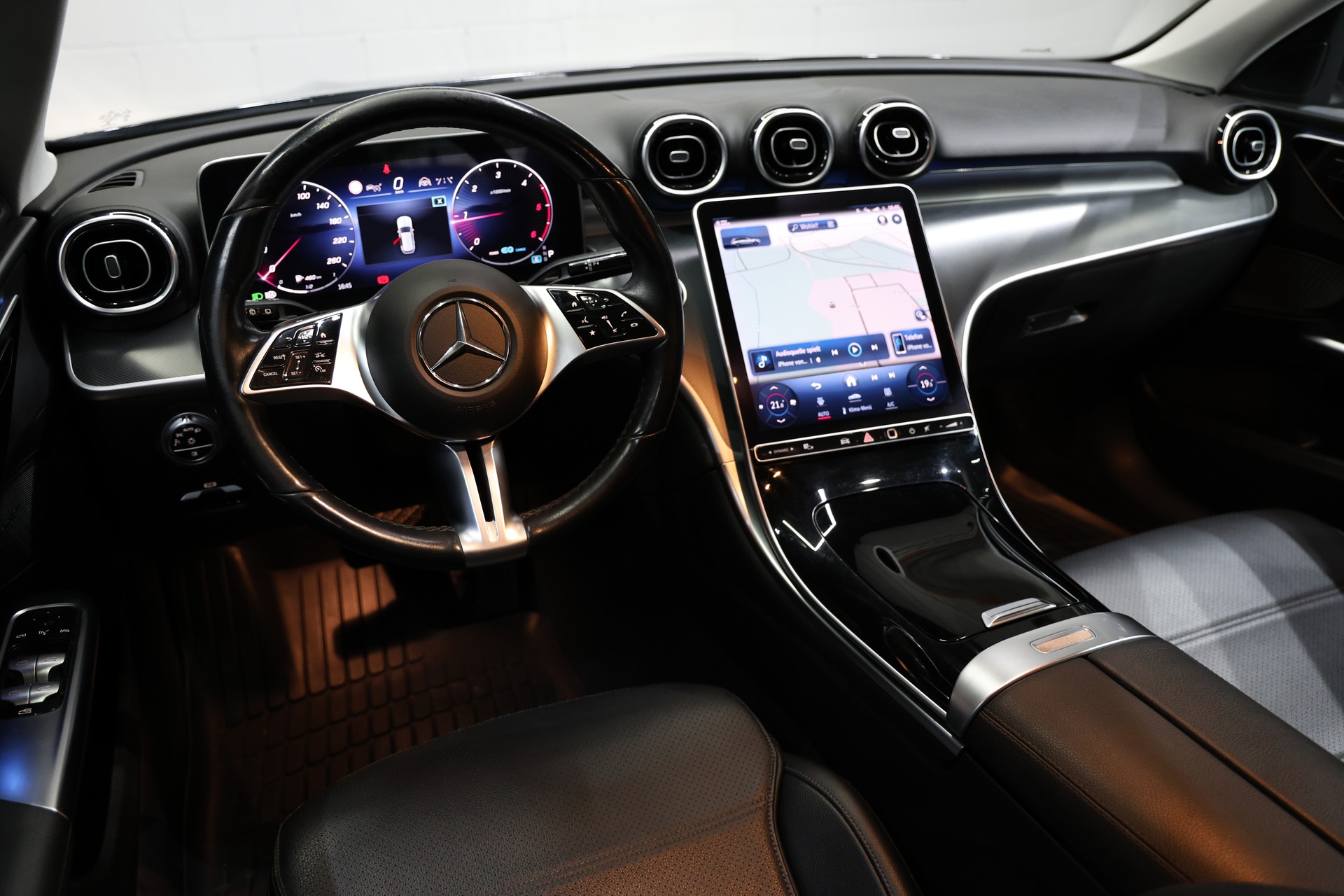 MERCEDES-BENZ C 220 d T 4Matic Avantgarde-image-17