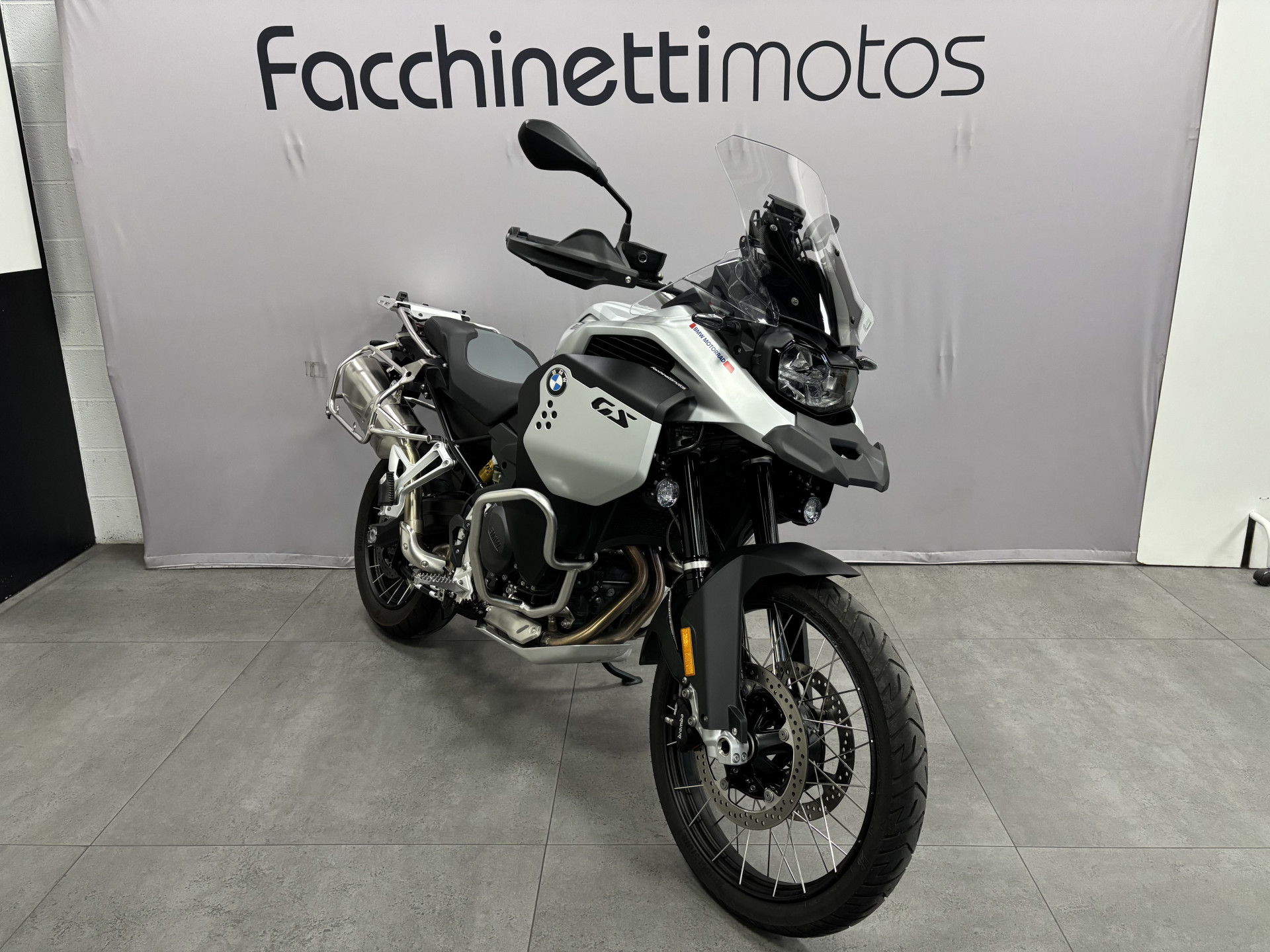 BMW F 900 GS Adventure-image-1
