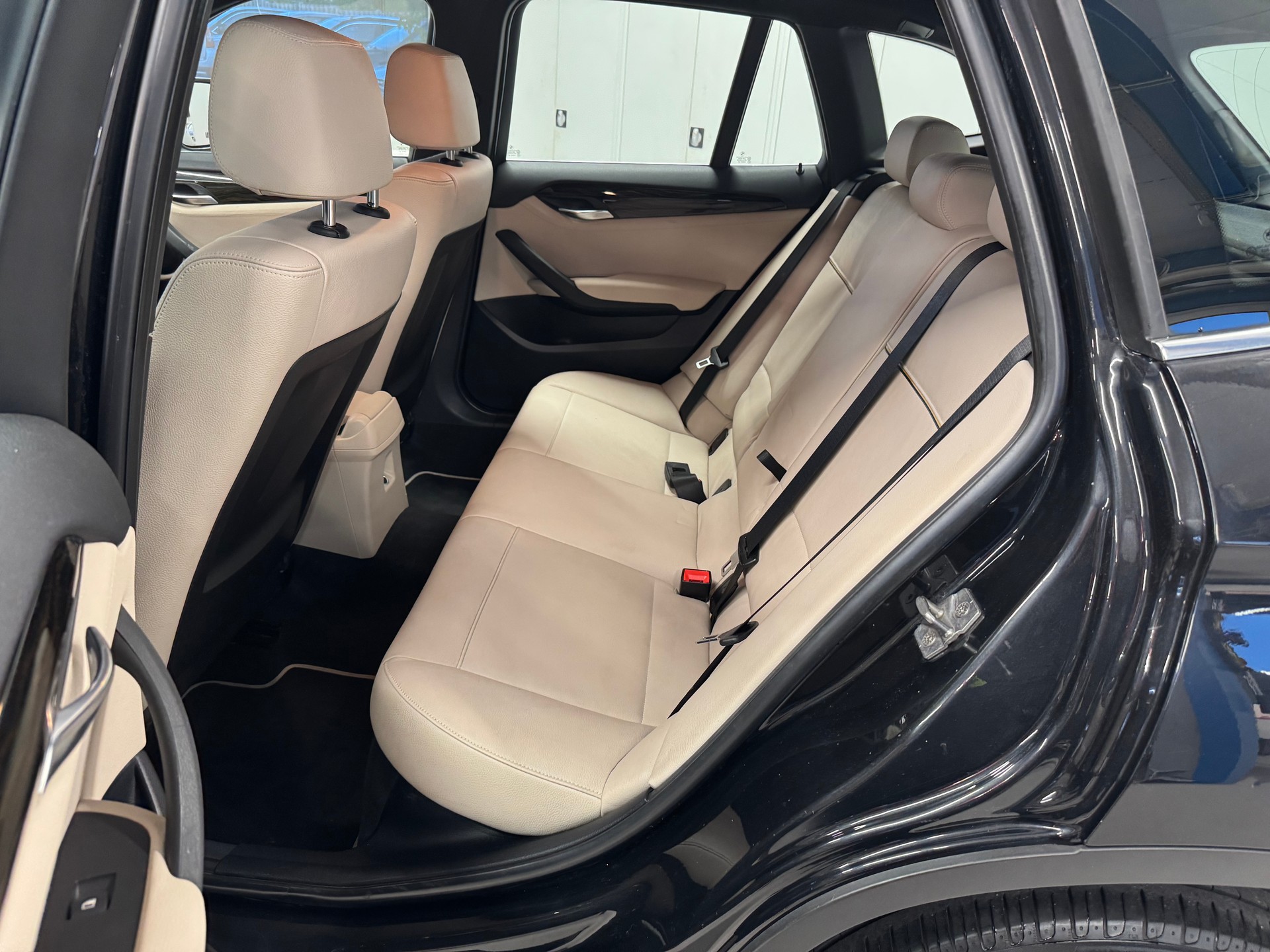 BMW X1 xDrive 23d Steptronic-image-11