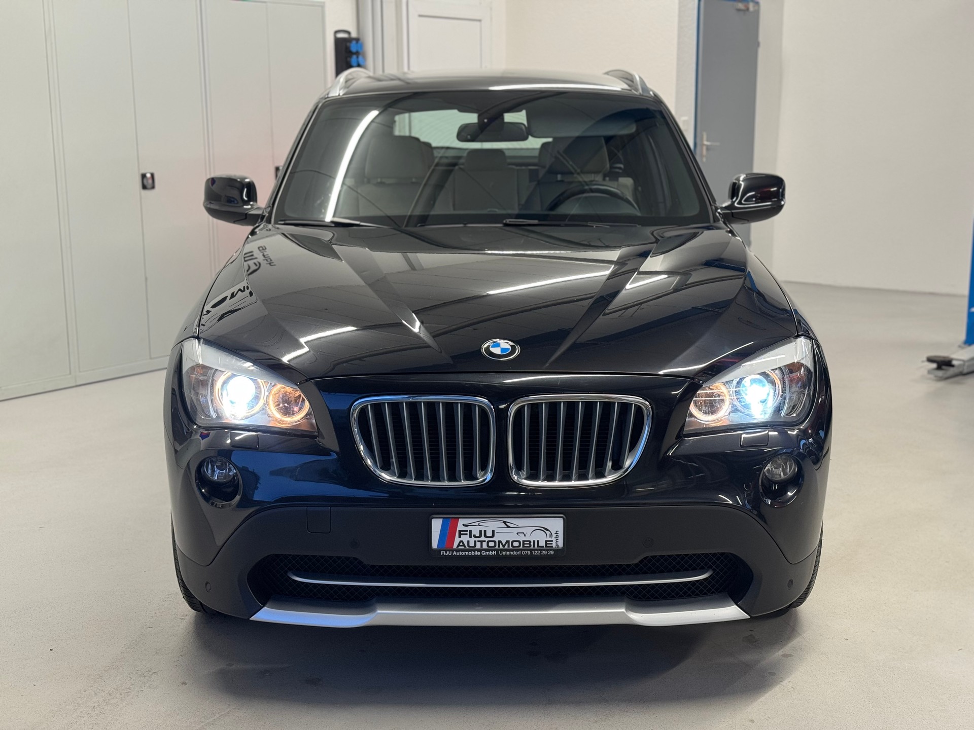 BMW X1 xDrive 23d Steptronic-image-1