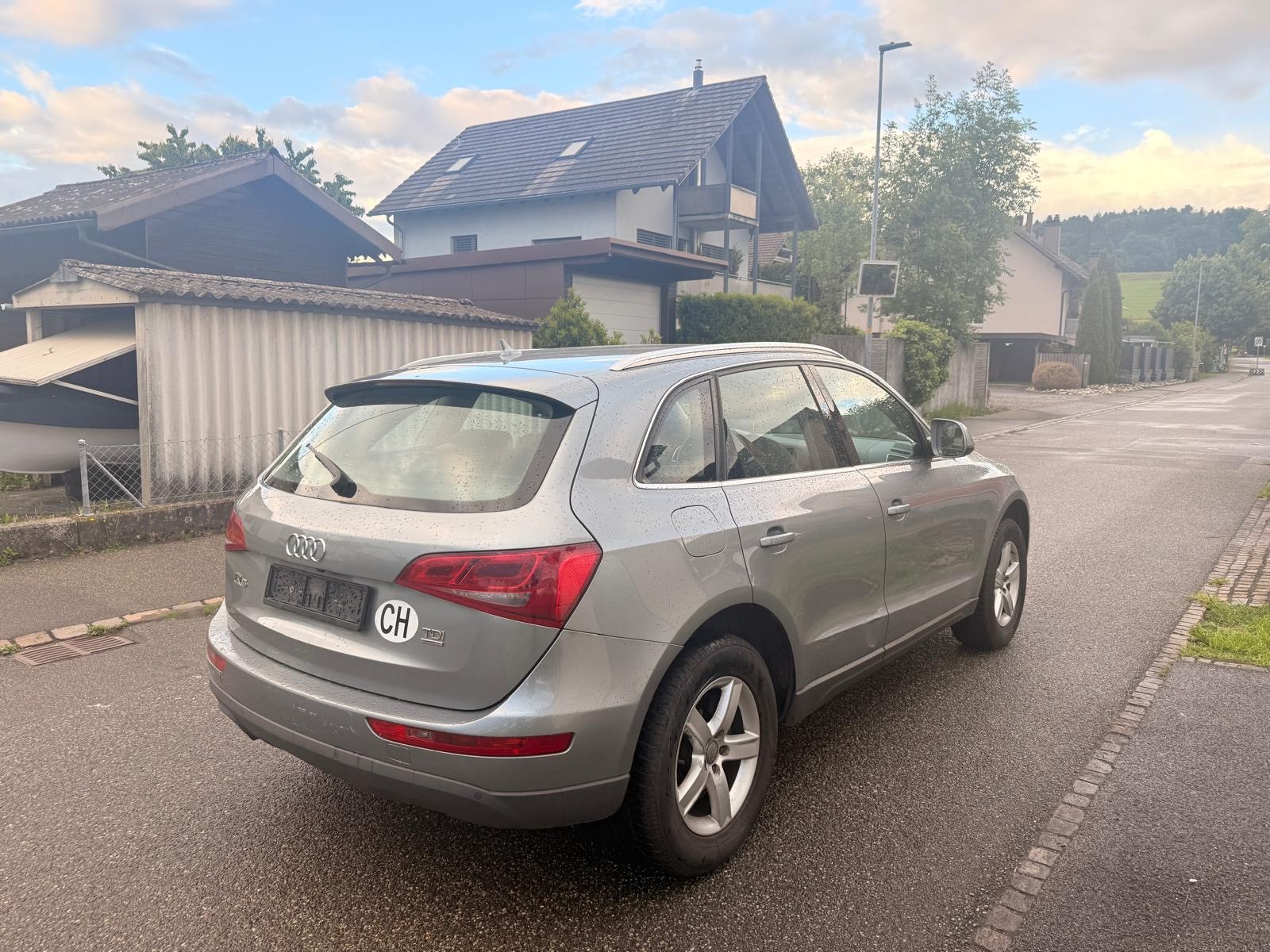 AUDI Q5 2.0 TDI quattro S-tronic-image-4
