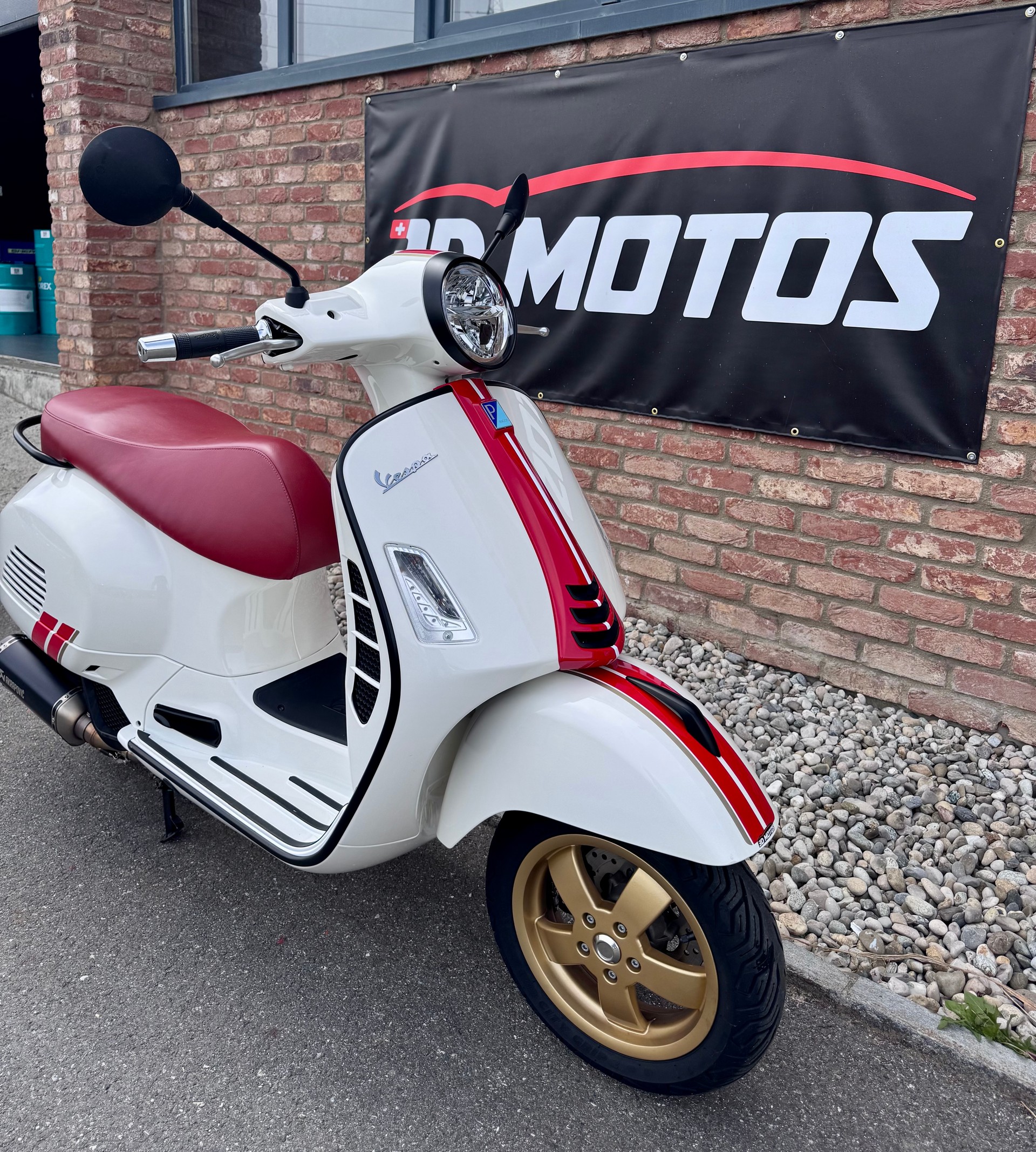 PIAGGIO Vespa GTS 125 i.e ABS-image-2