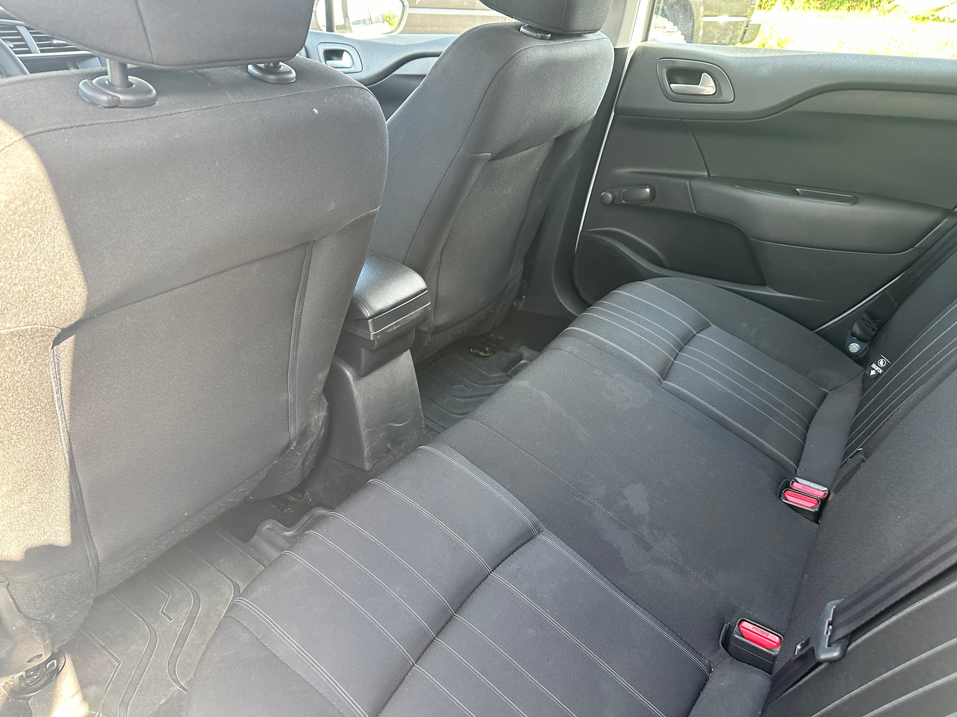 CITROEN C4 1.2 Pure Tech Live-image-8