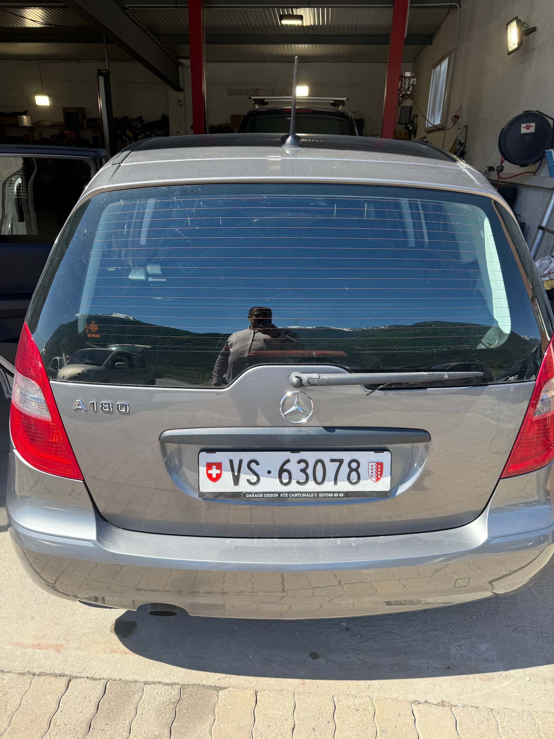 MERCEDES-BENZ A 180 (170) Elégance Autotronic-image-1