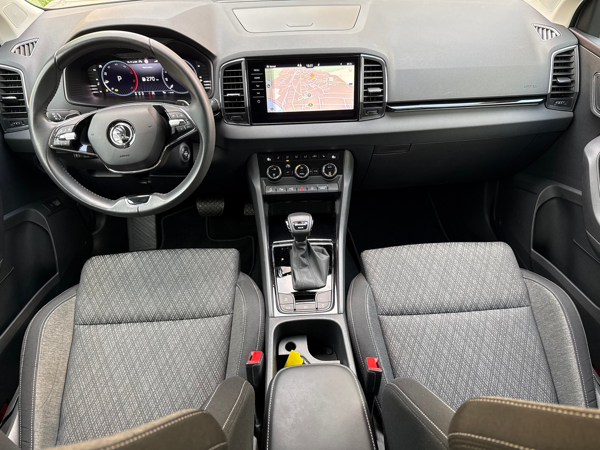 SKODA Karoq 2.0 TDI Style 4x4 DSG-image-25