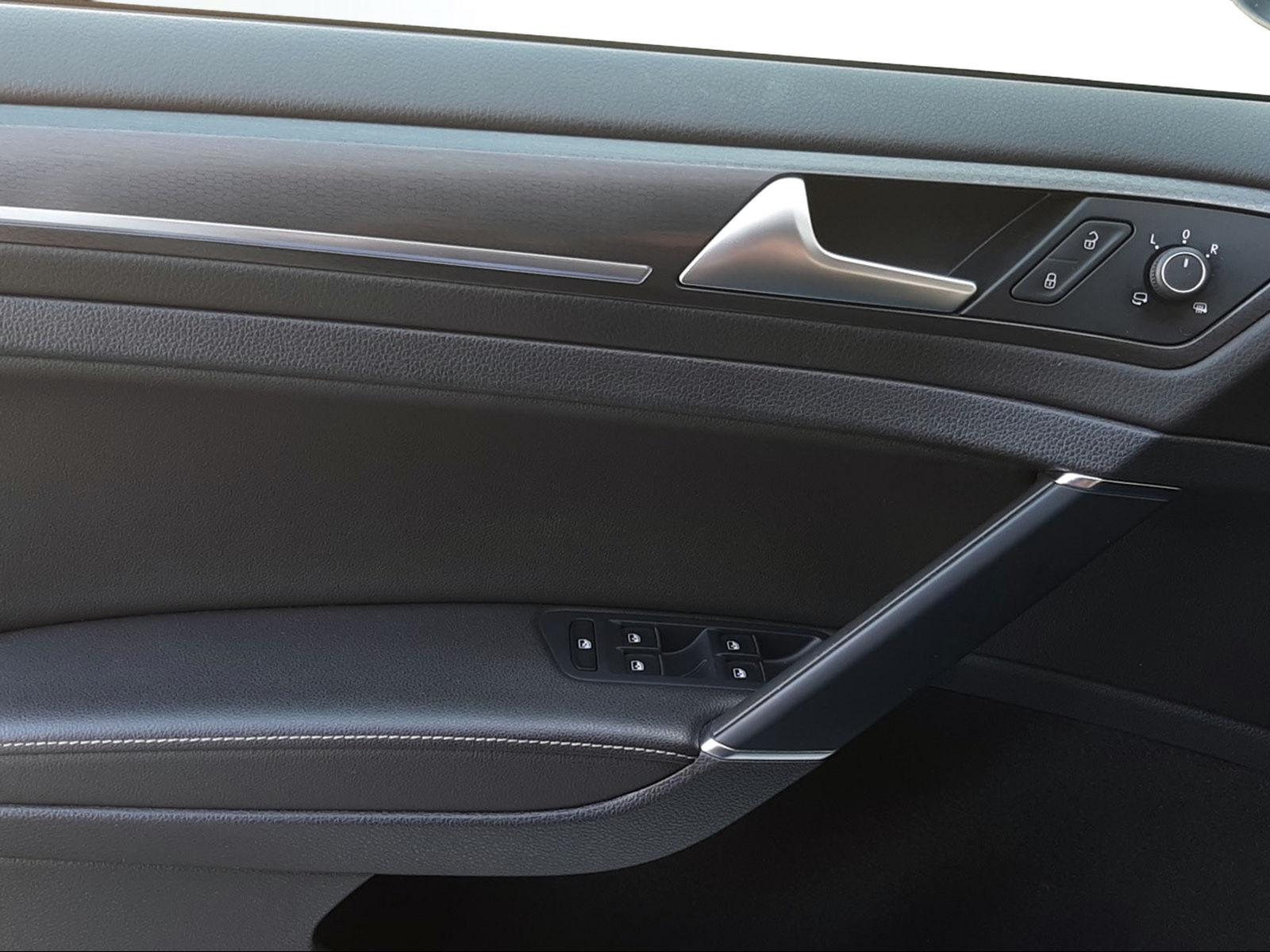 VW Golf VII 1.4 TSI Plug-In-Hybrid GTE DSG-image-14