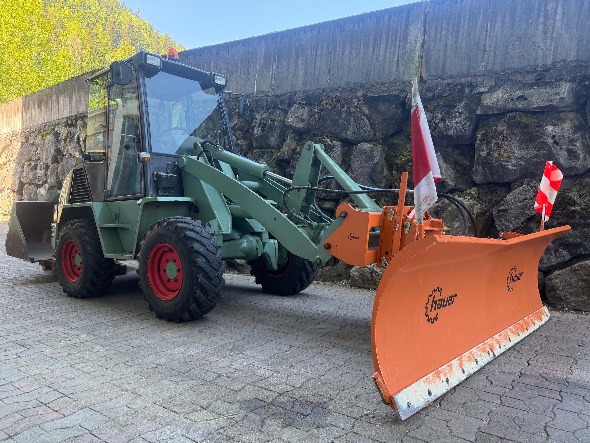 UNIMOG Kramer 320 4x4 Radlader-image-3