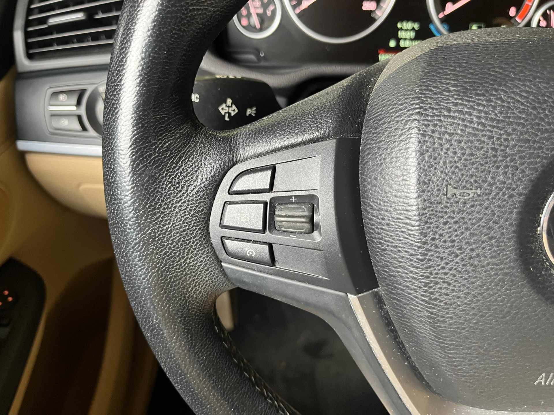 BMW X3 xDrive 20d-image-16