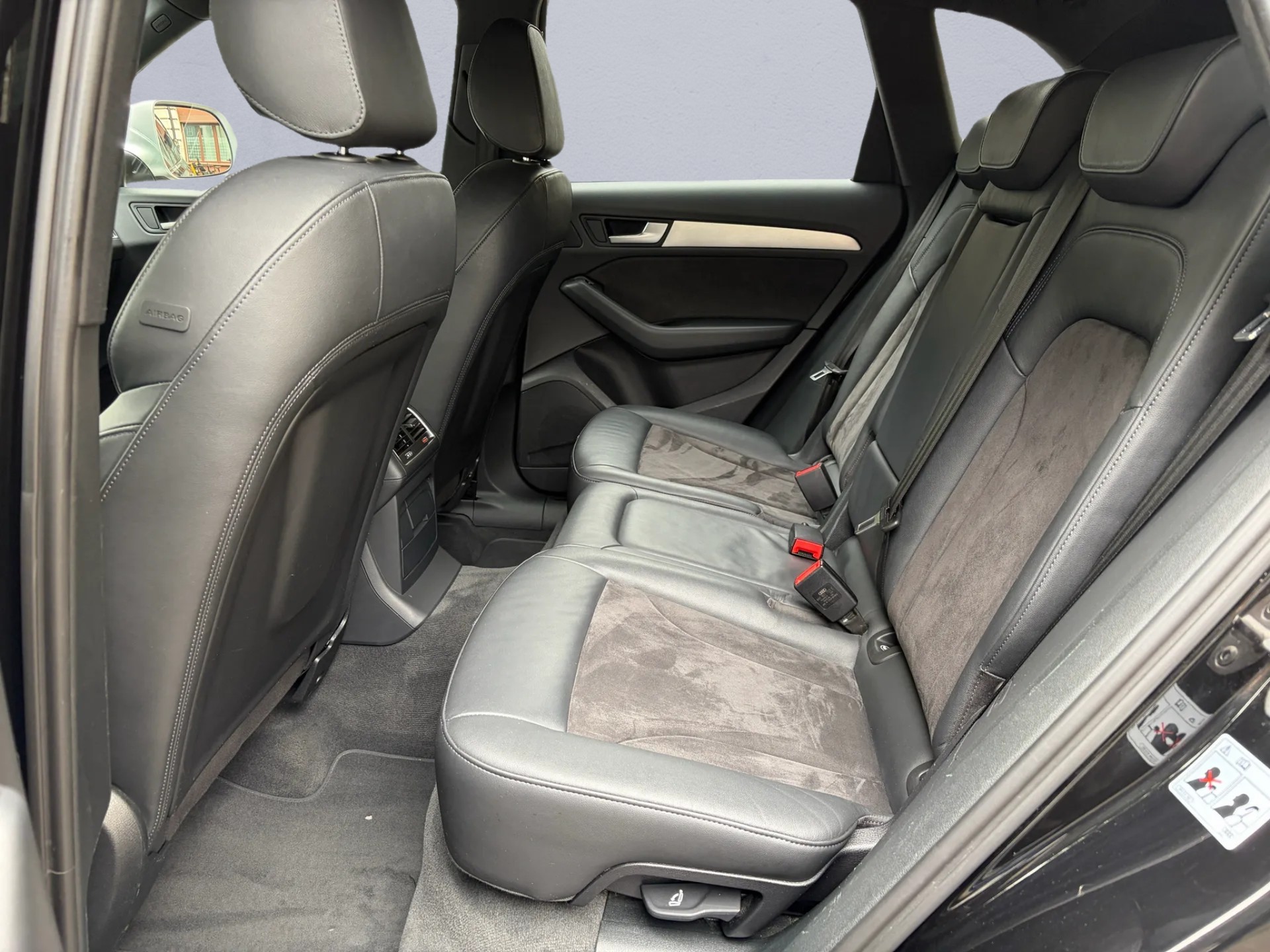 AUDI SQ5 3.0 TDI quattro tiptronic-image-11