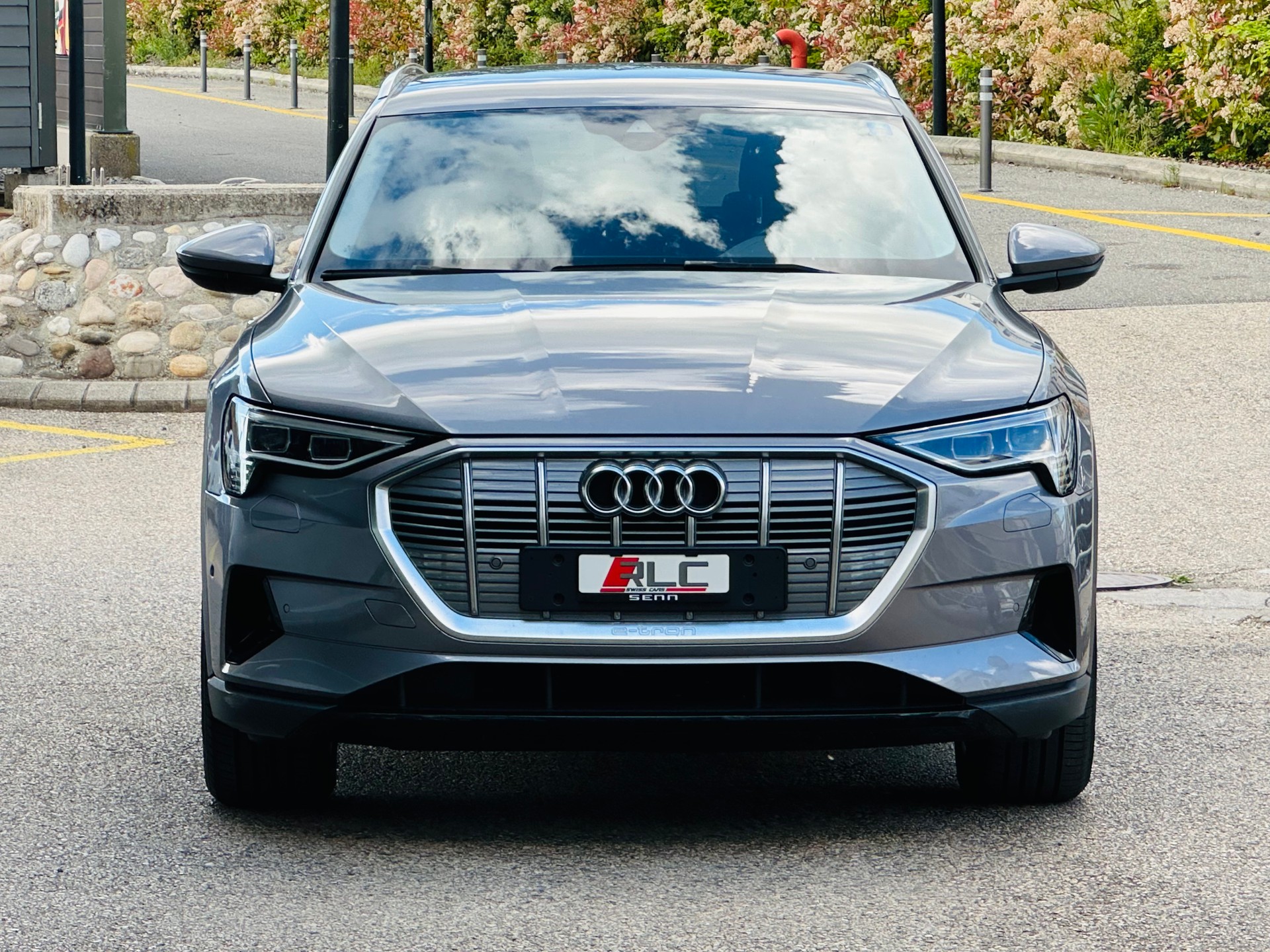 AUDI e-tron 50 Sportback quattro-image-4