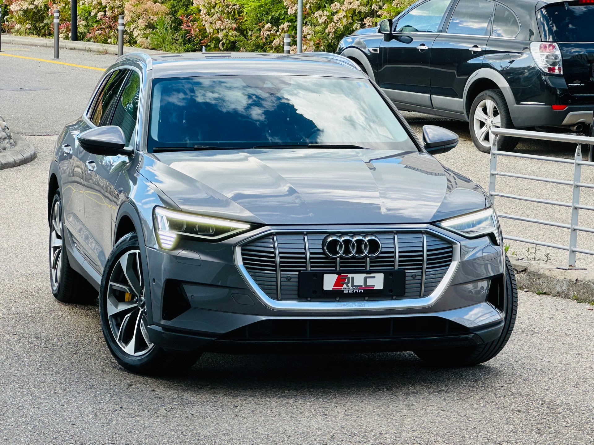 AUDI e-tron 50 Sportback quattro-showroom-element-3