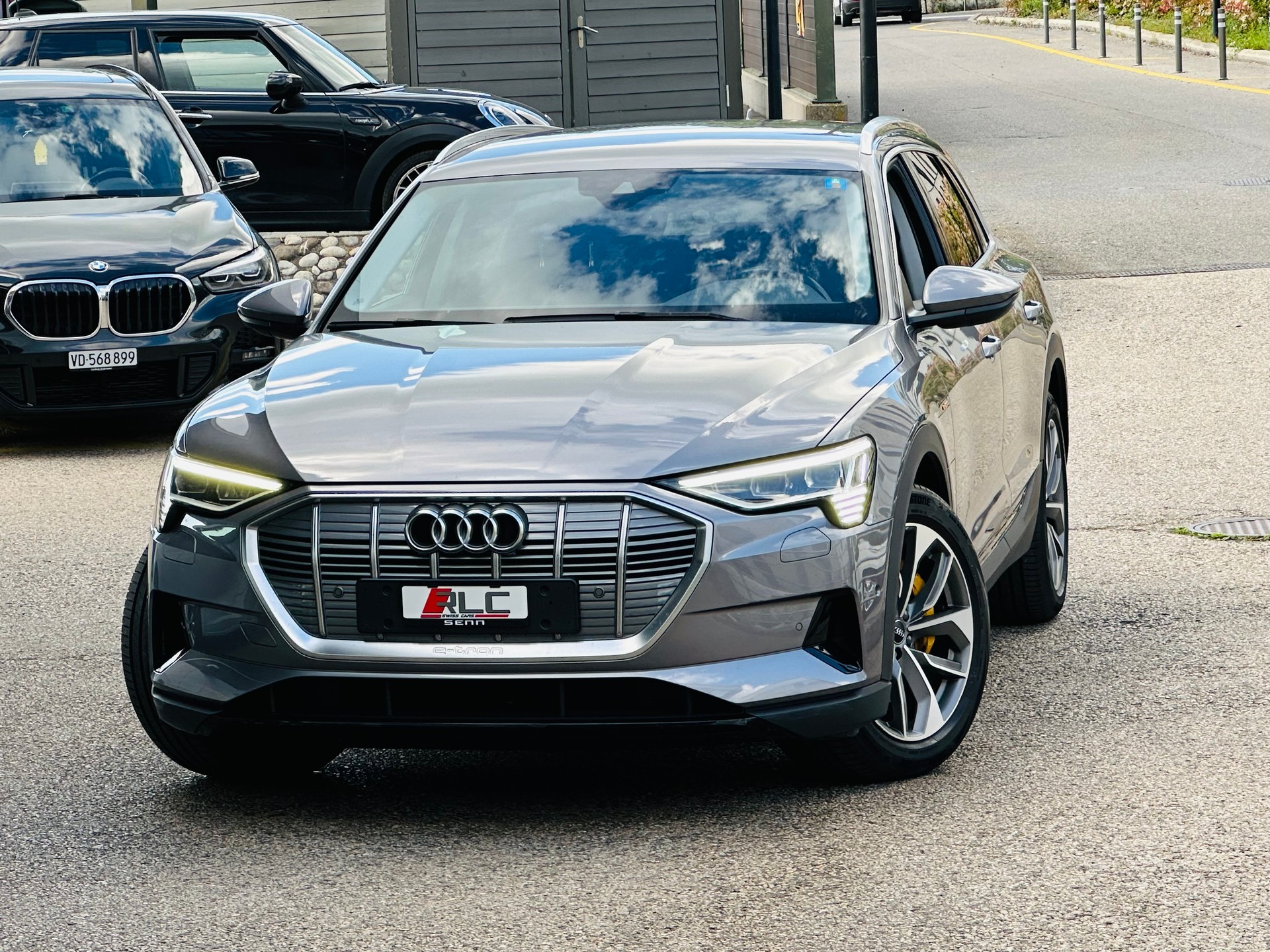 AUDI e-tron 50 Sportback quattro-showroom-element-2