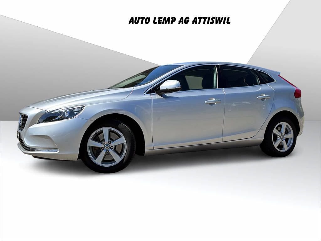 VOLVO V40 2.0 D3 Momentum S/S