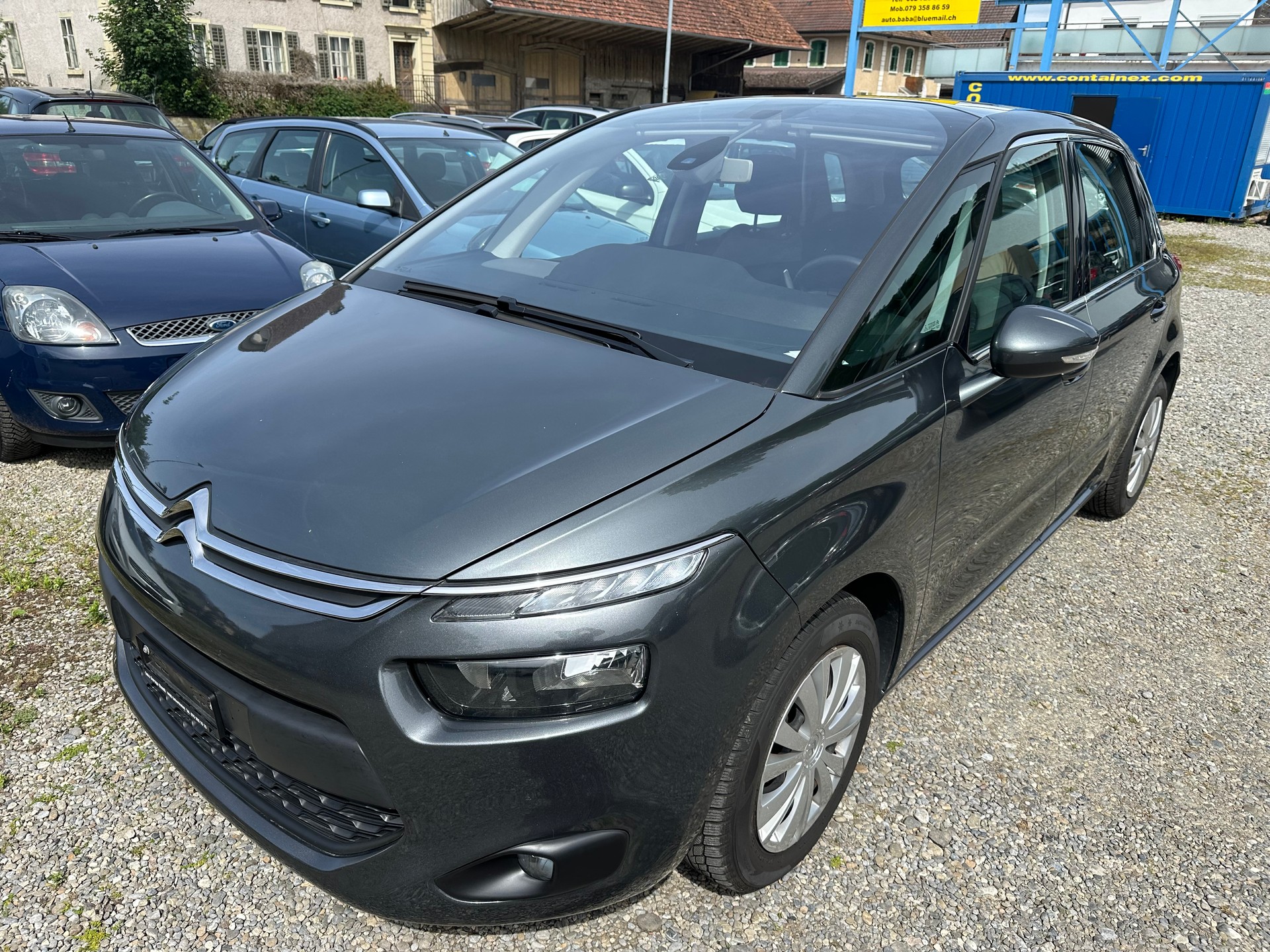 CITROEN C4 Picasso 1.6 e-HDi Intensive ETG6-image-1