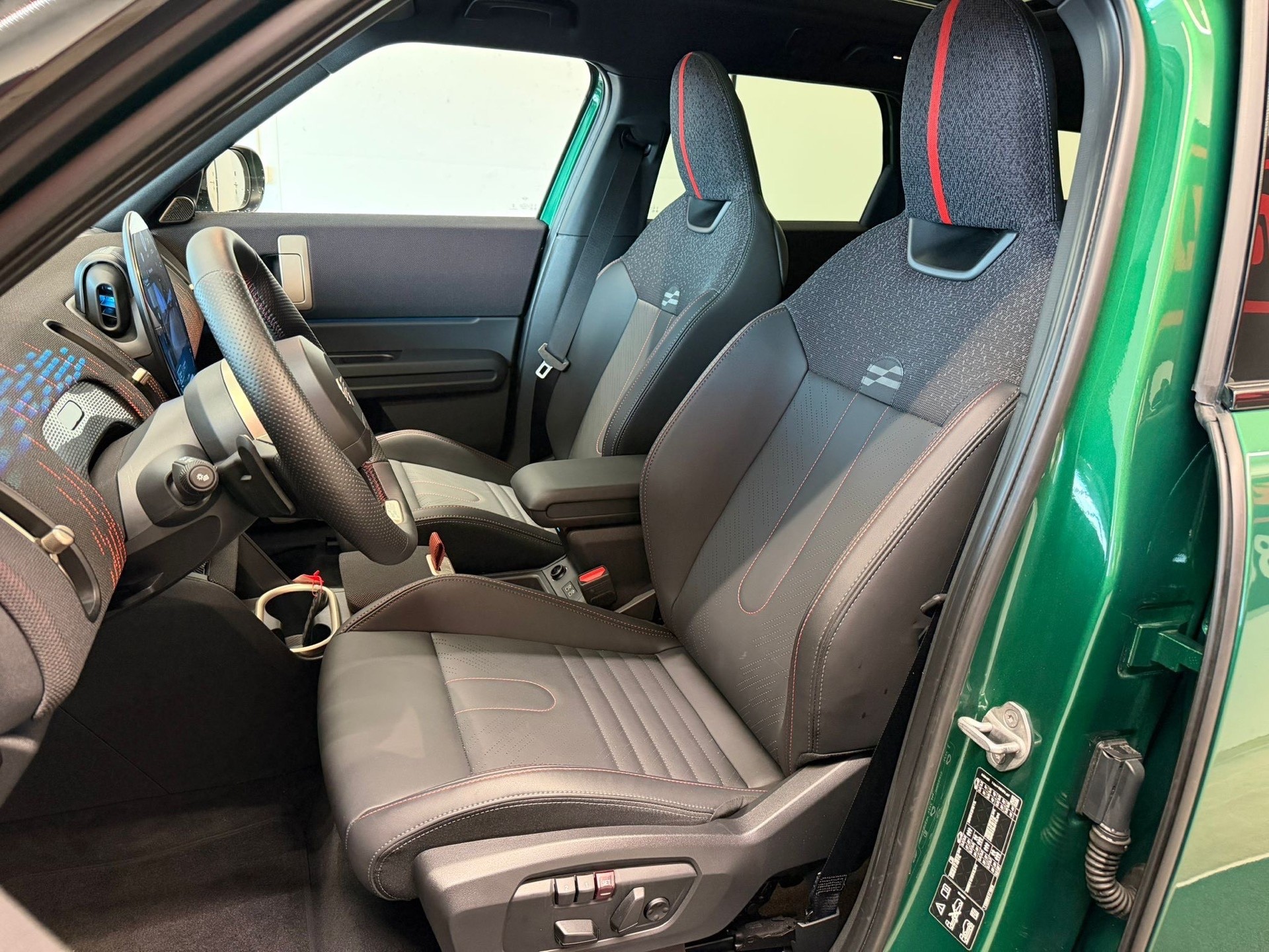 MINI Countryman John Cooper Works ALL4 Steptronic-image-13