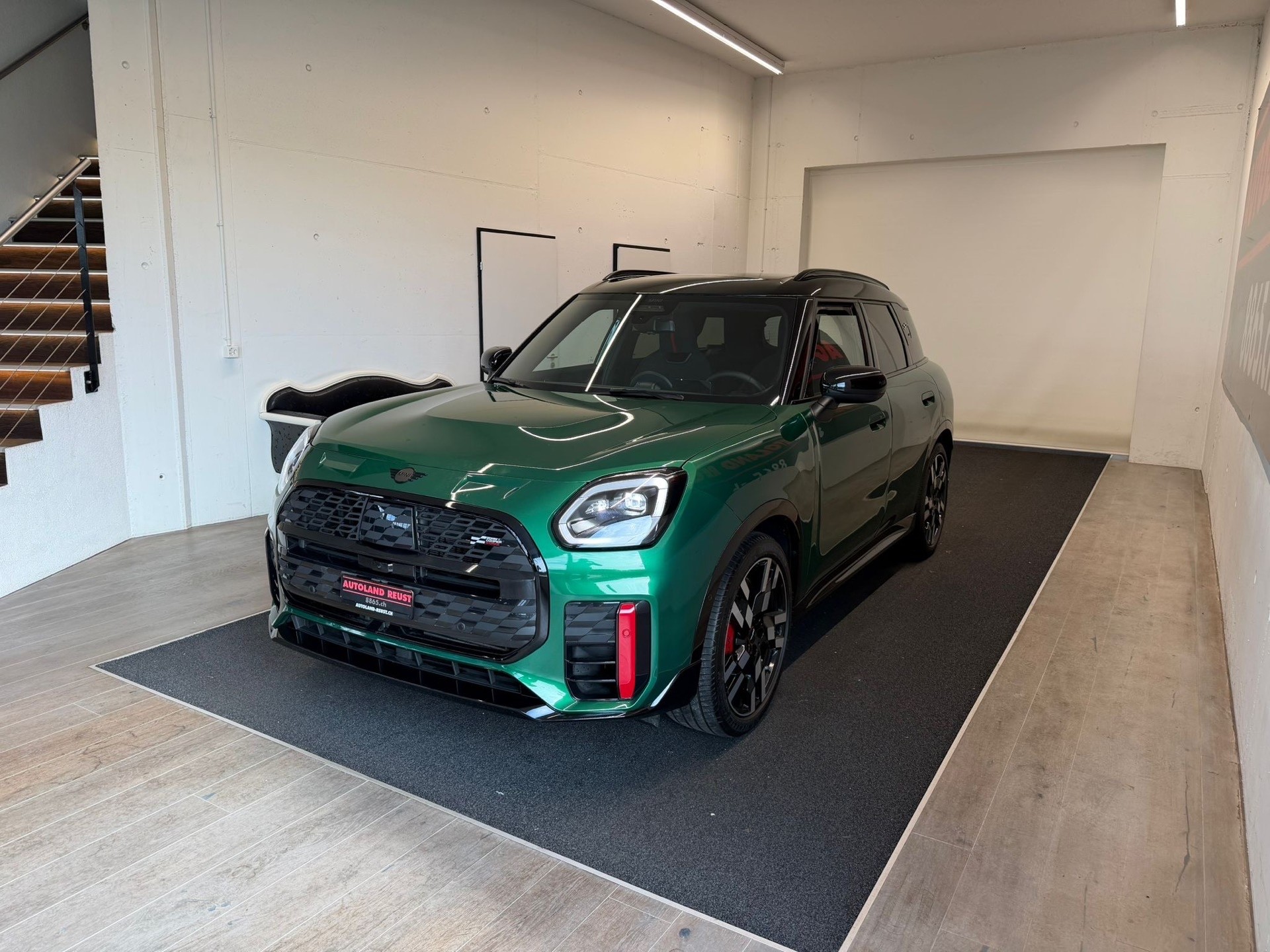 MINI Countryman John Cooper Works ALL4 Steptronic-showroom-element-2