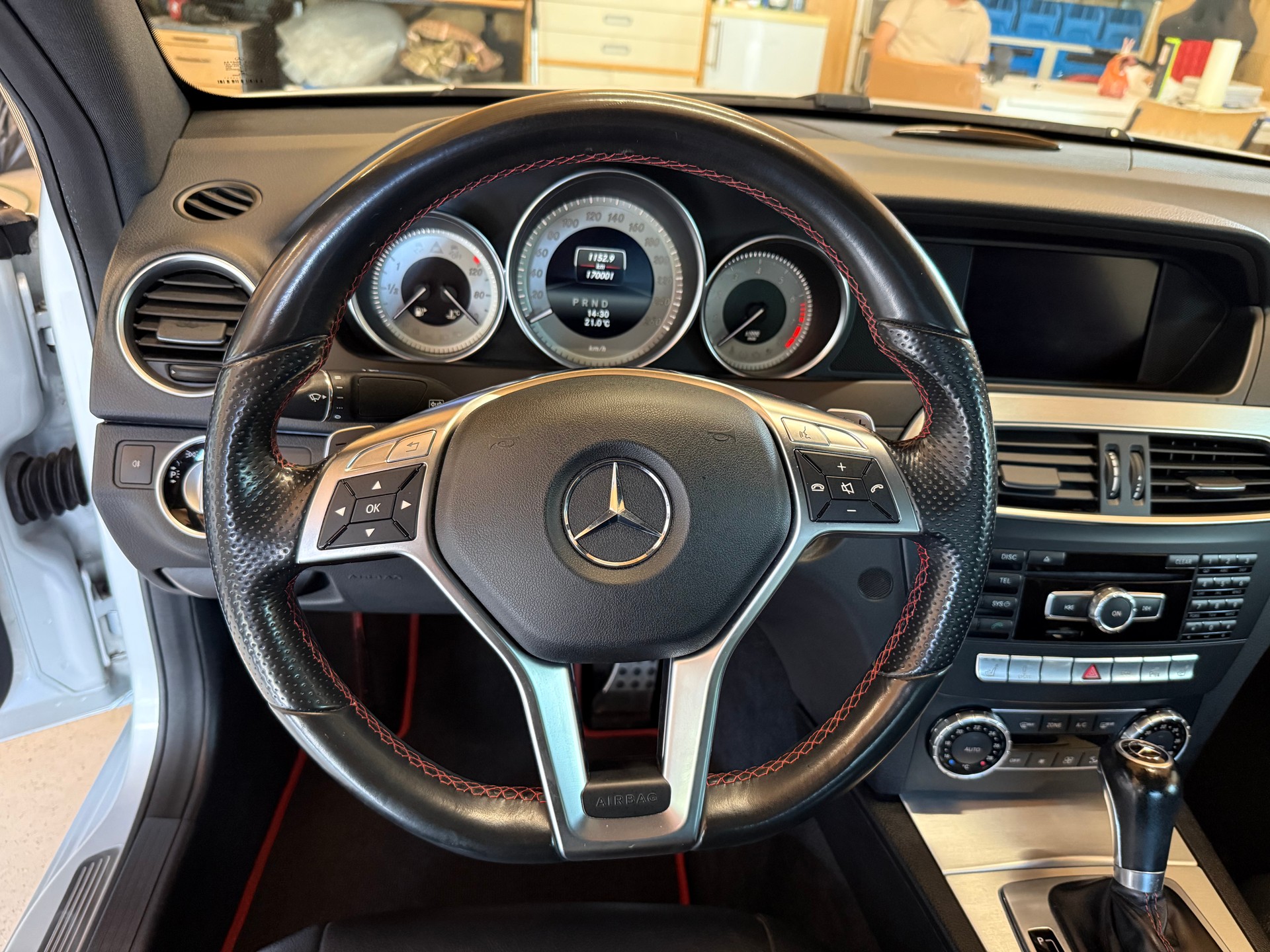 MERCEDES-BENZ C 250 Coupé 7G-Tronic-image-9