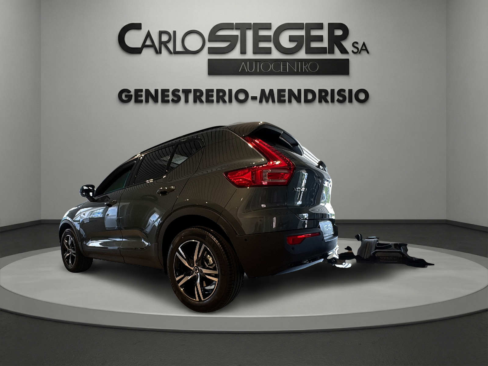 VOLVO XC40 B3 Benzin Mild Hybrid Plus Dark DCT-image-7