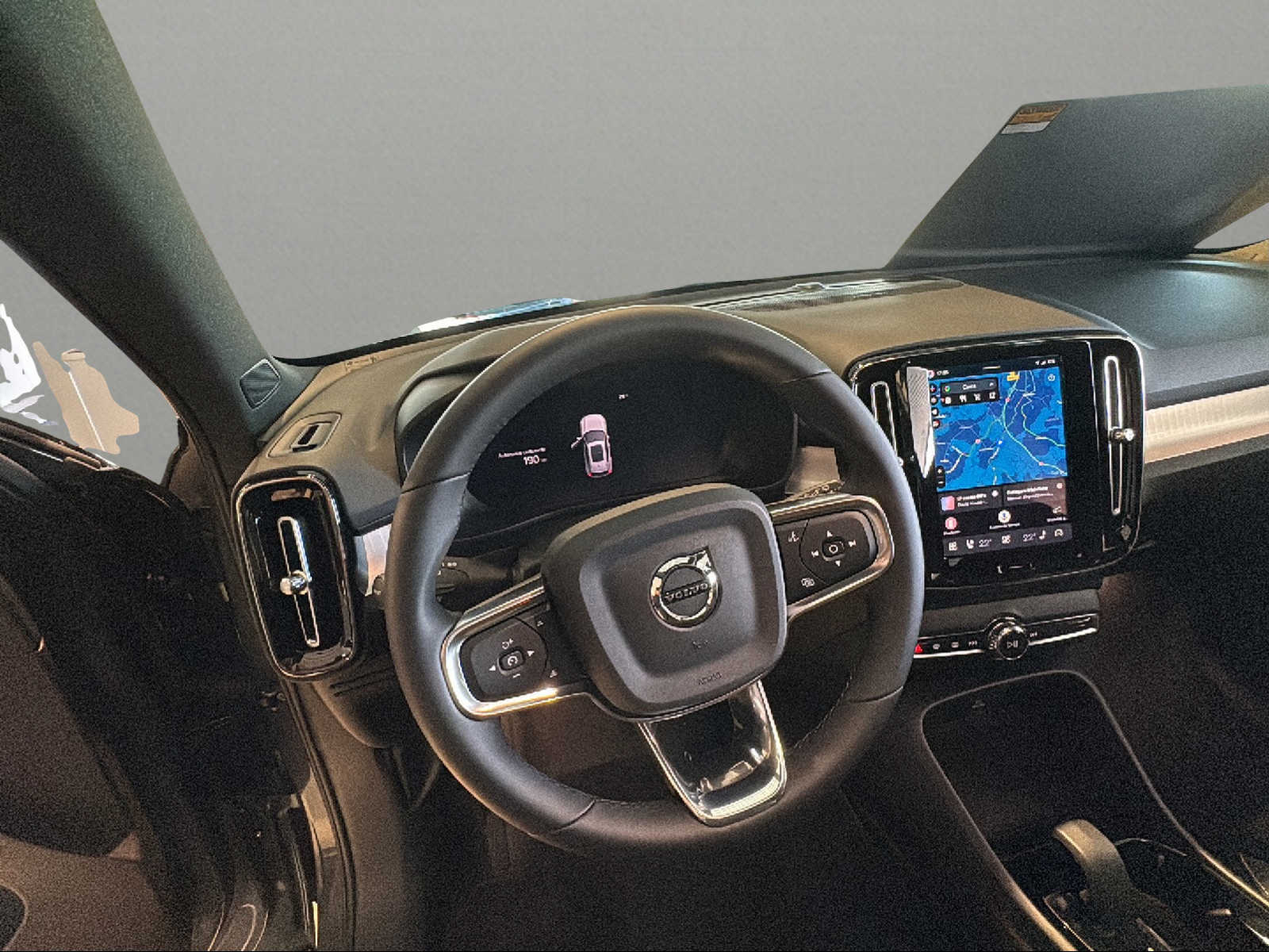 VOLVO XC40 B3 Benzin Mild Hybrid Plus Dark DCT-image-4