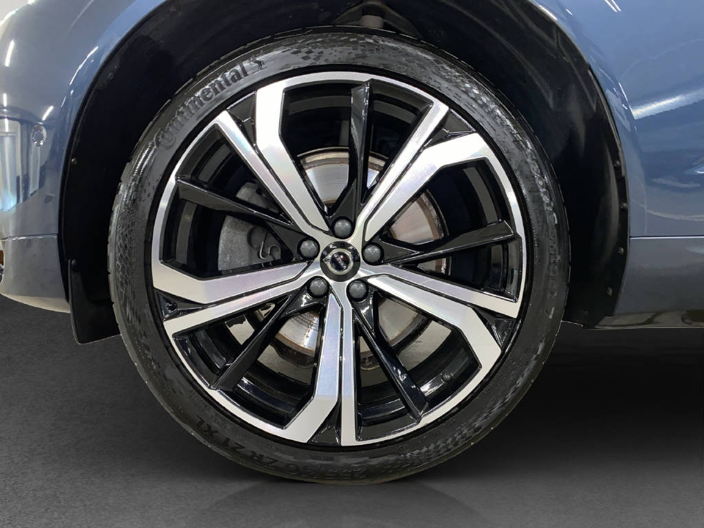 VOLVO XC60 2.0 B4 MH Plus Dark AWD-image-14