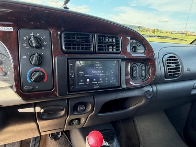 DODGE DODGE 2500 HD Cummins 5.9 Diesel Quad Cab "Sport"-image-12
